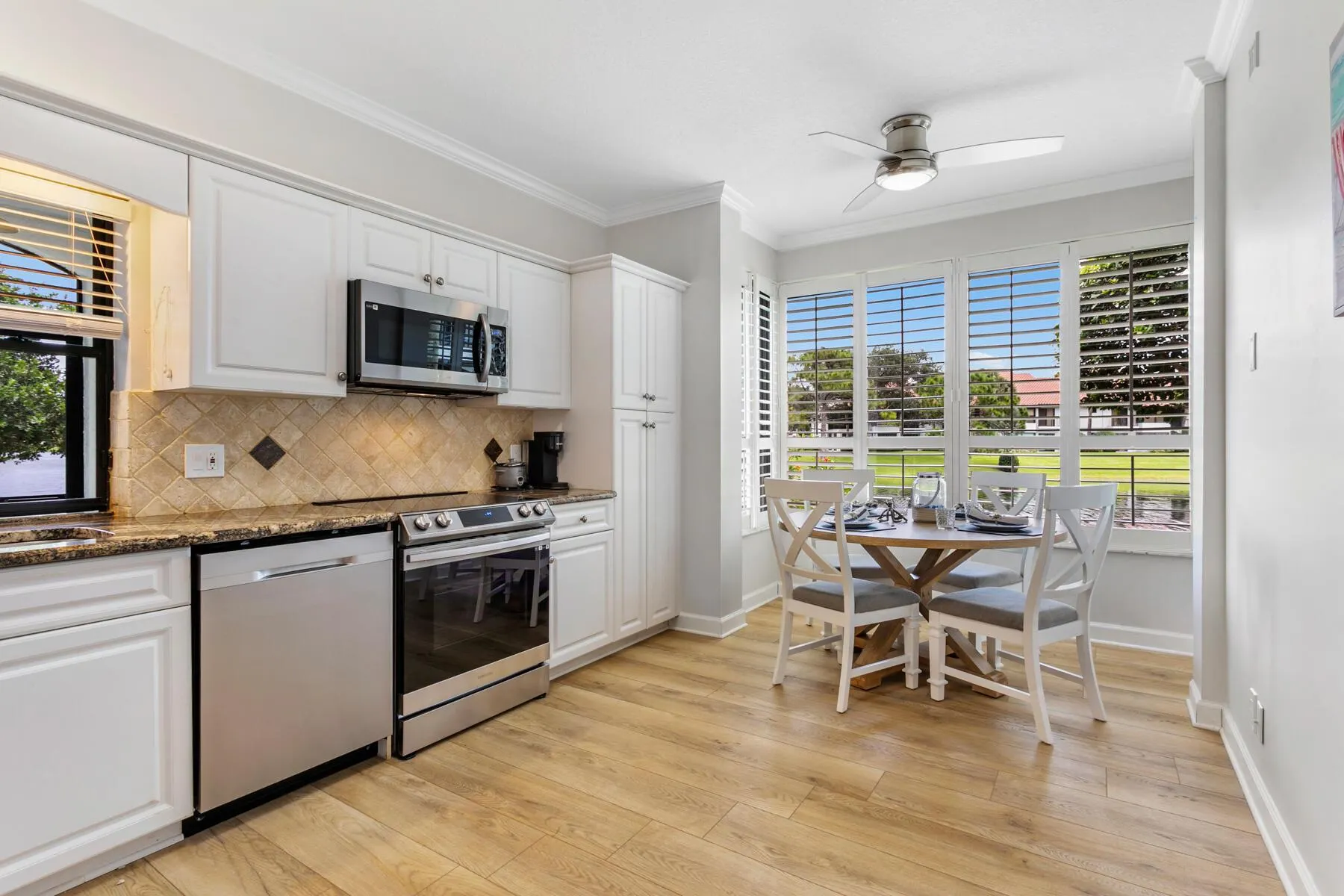 16100 W Bay Drive, #147