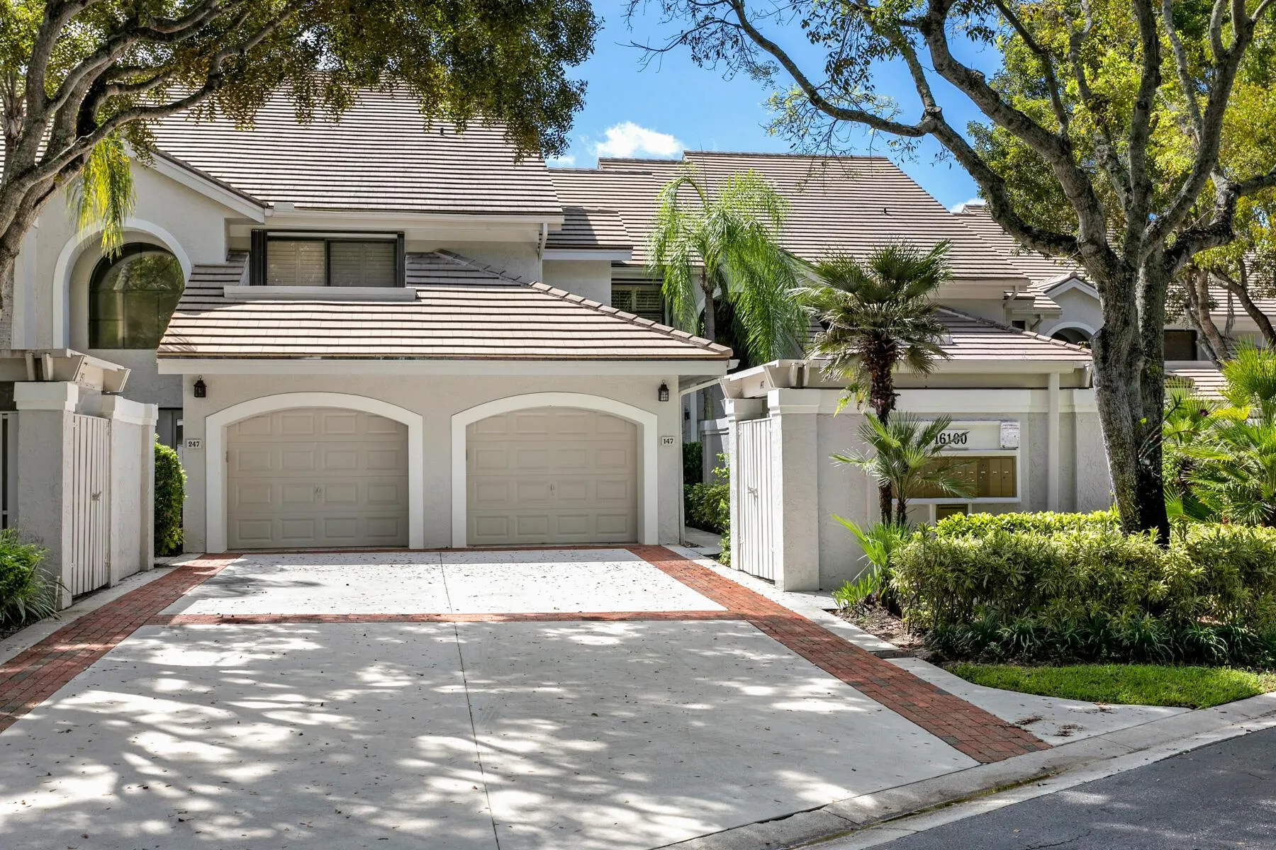 16100 W Bay Drive, #147