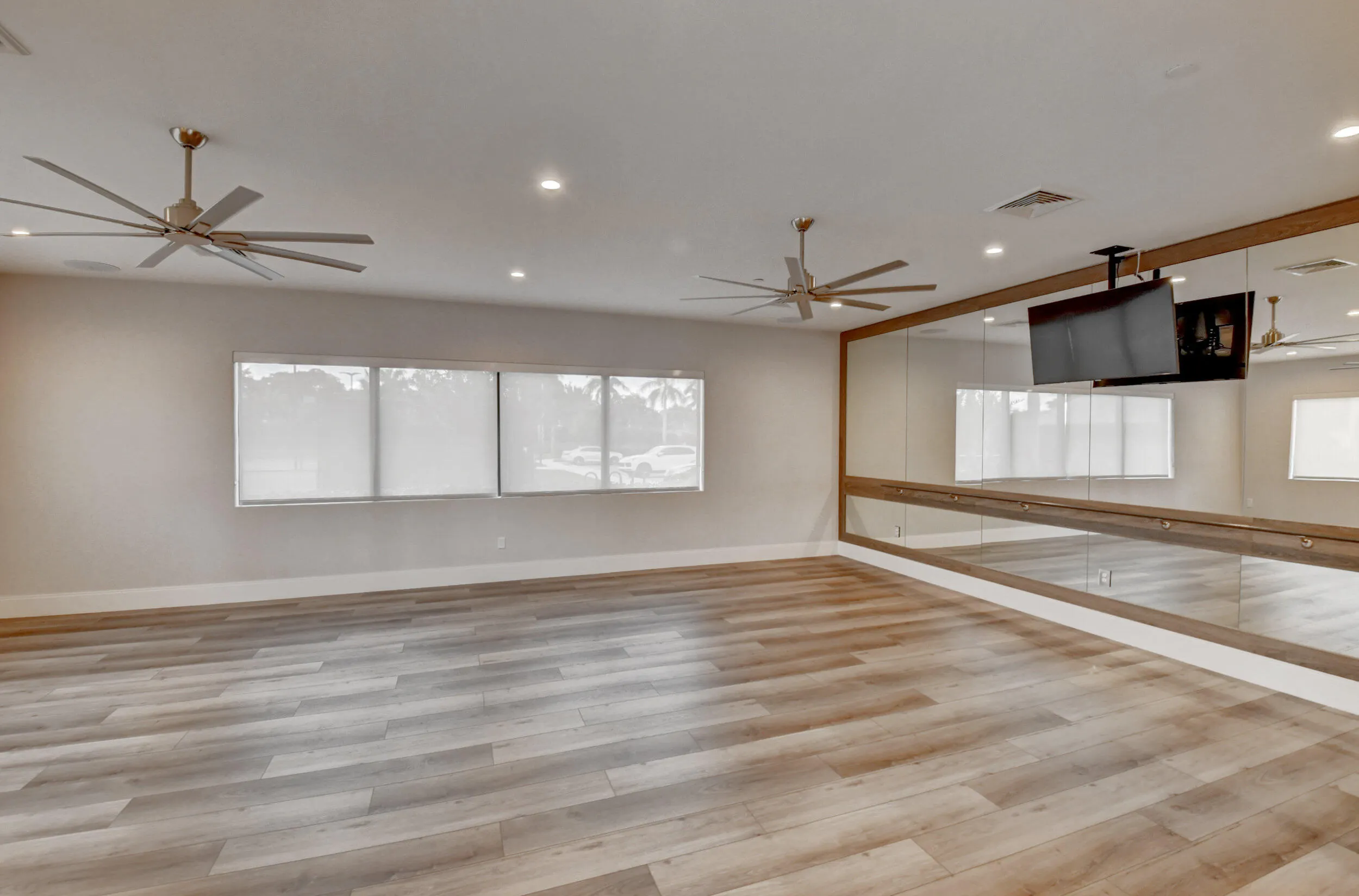 14475 Highland Center Way