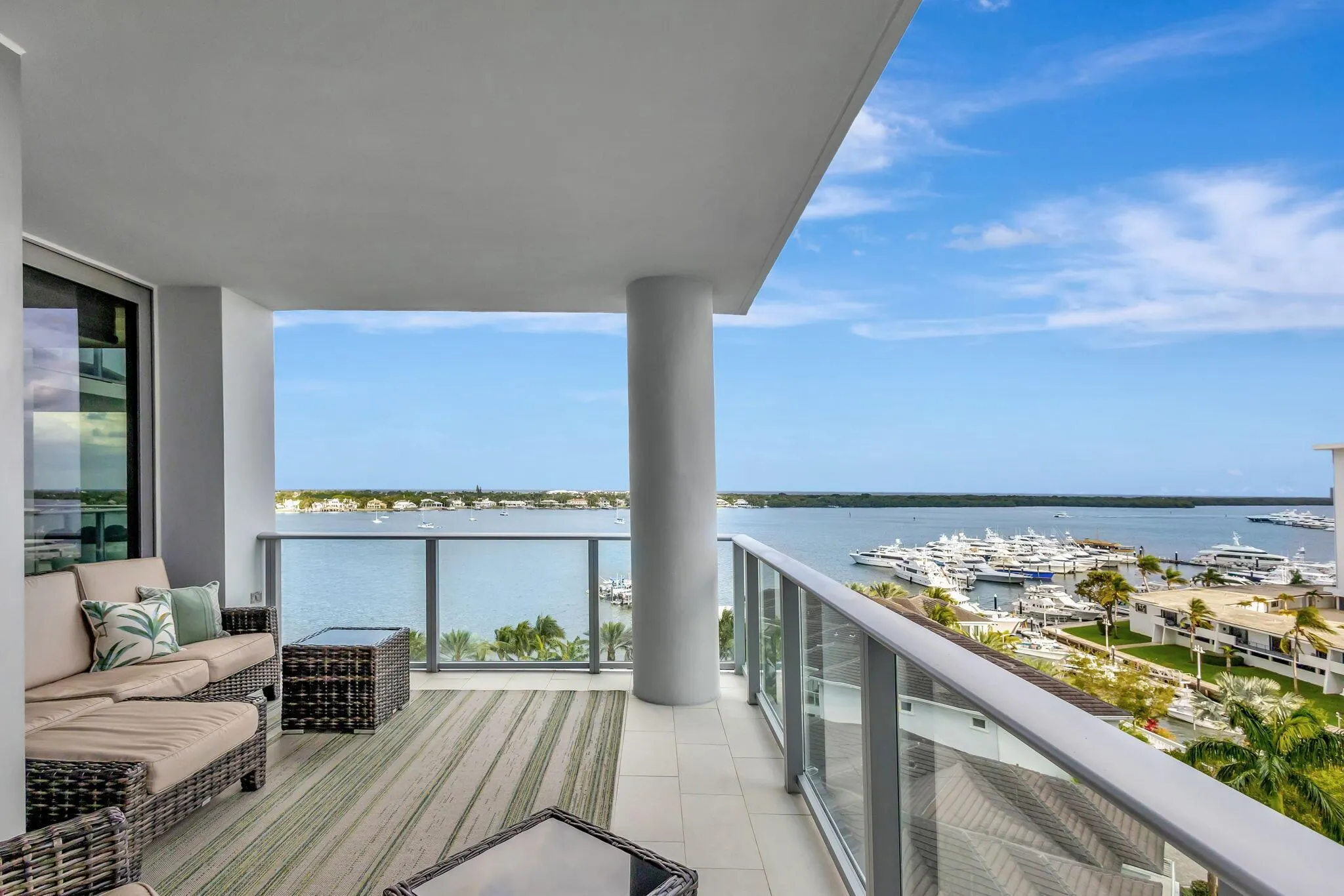2 Water Club Way, #802