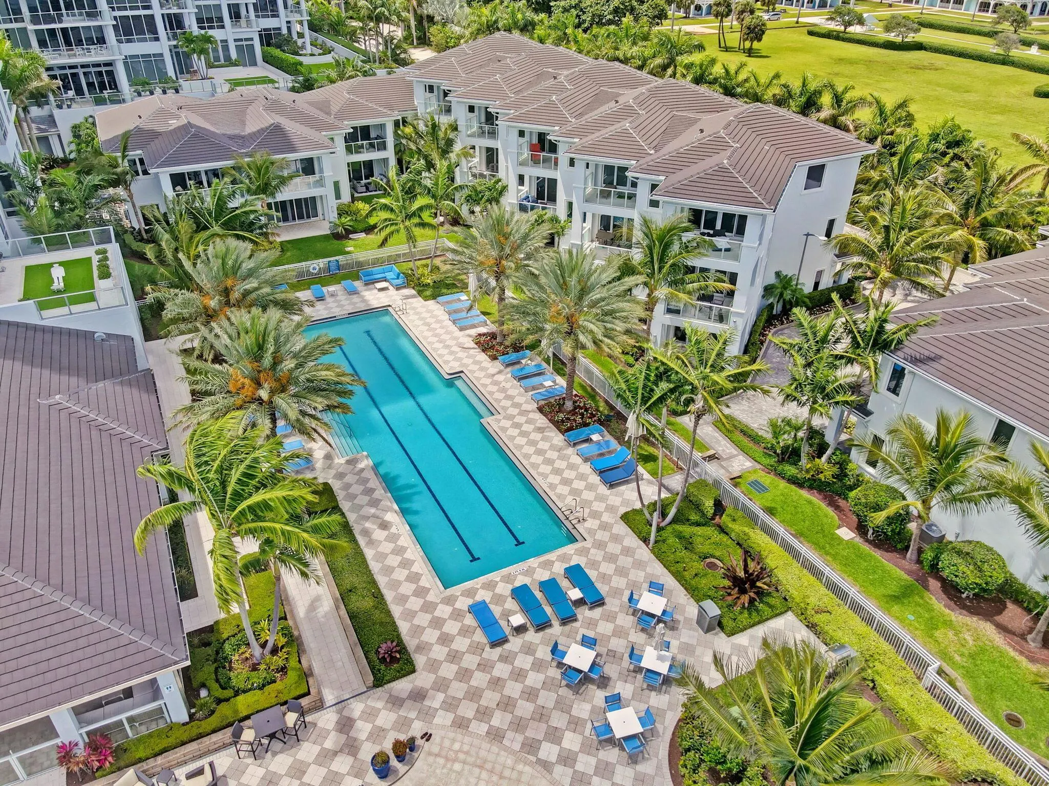 2 Water Club Way, #802