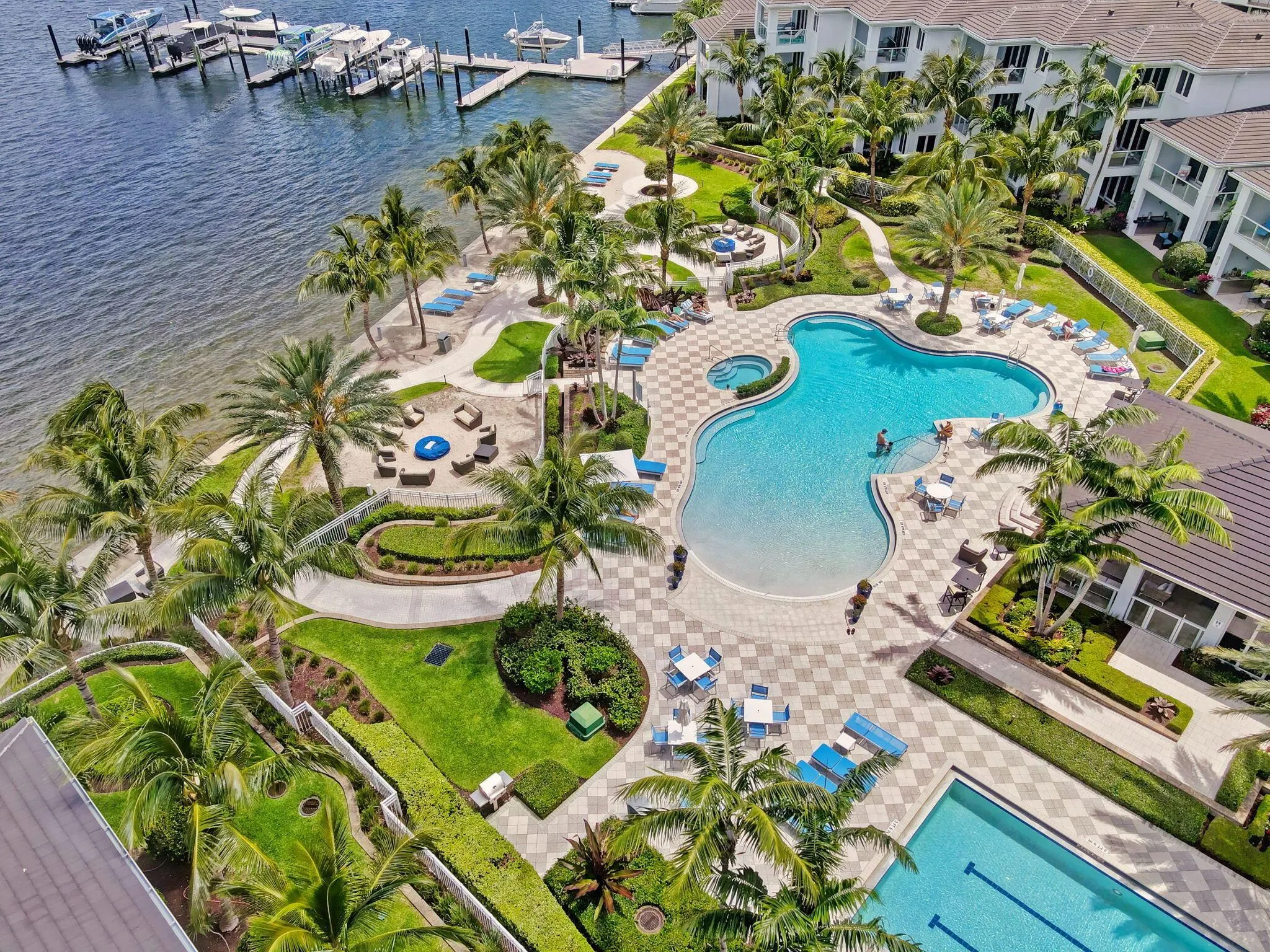 2 Water Club Way, #802