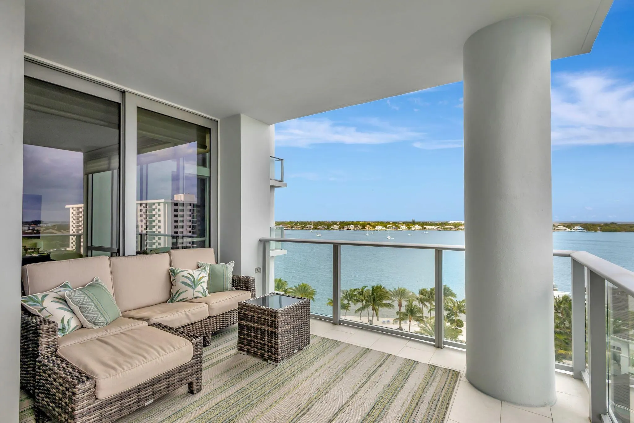 2 Water Club Way, #802