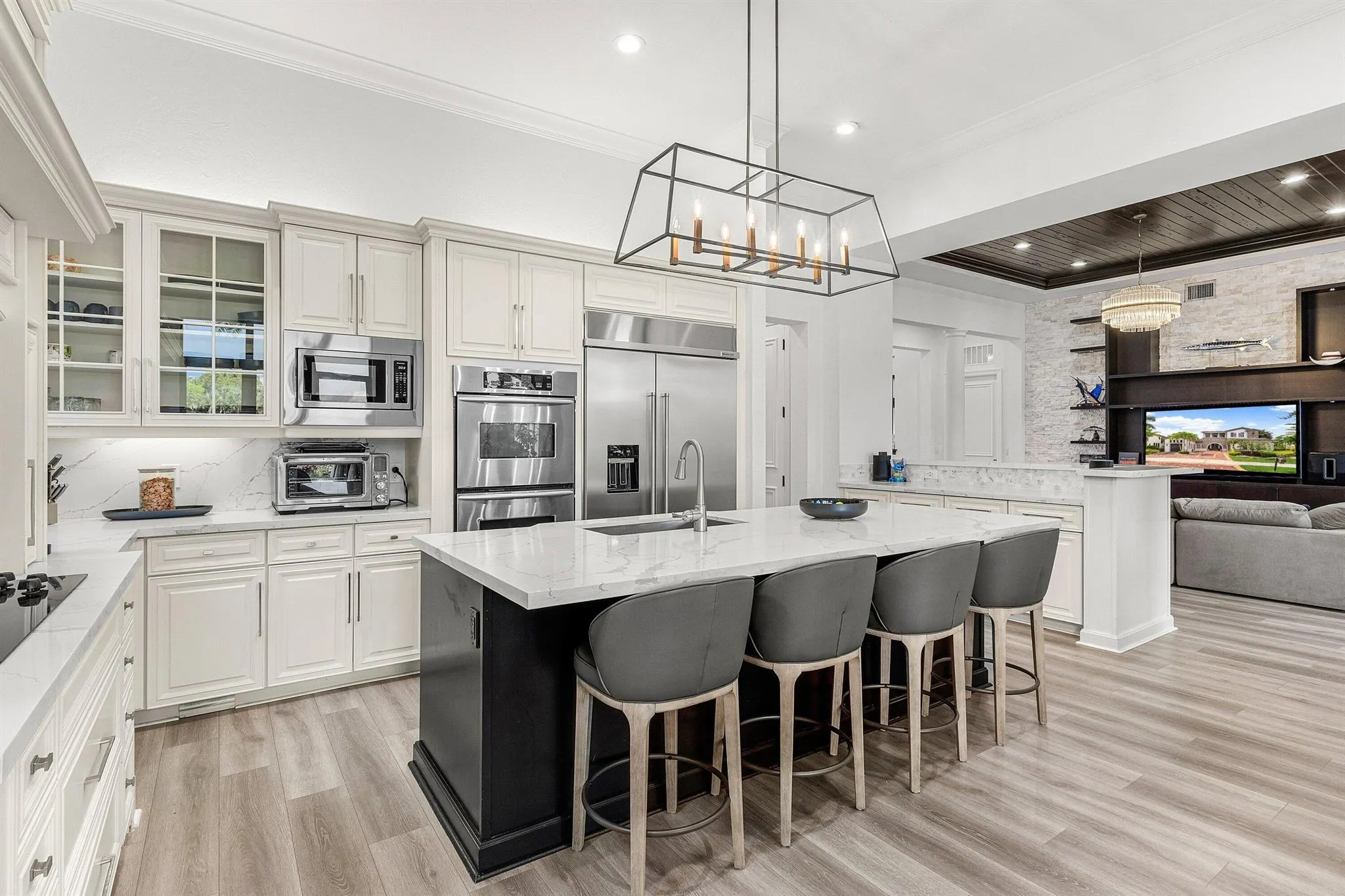 9910 Bay Leaf Court