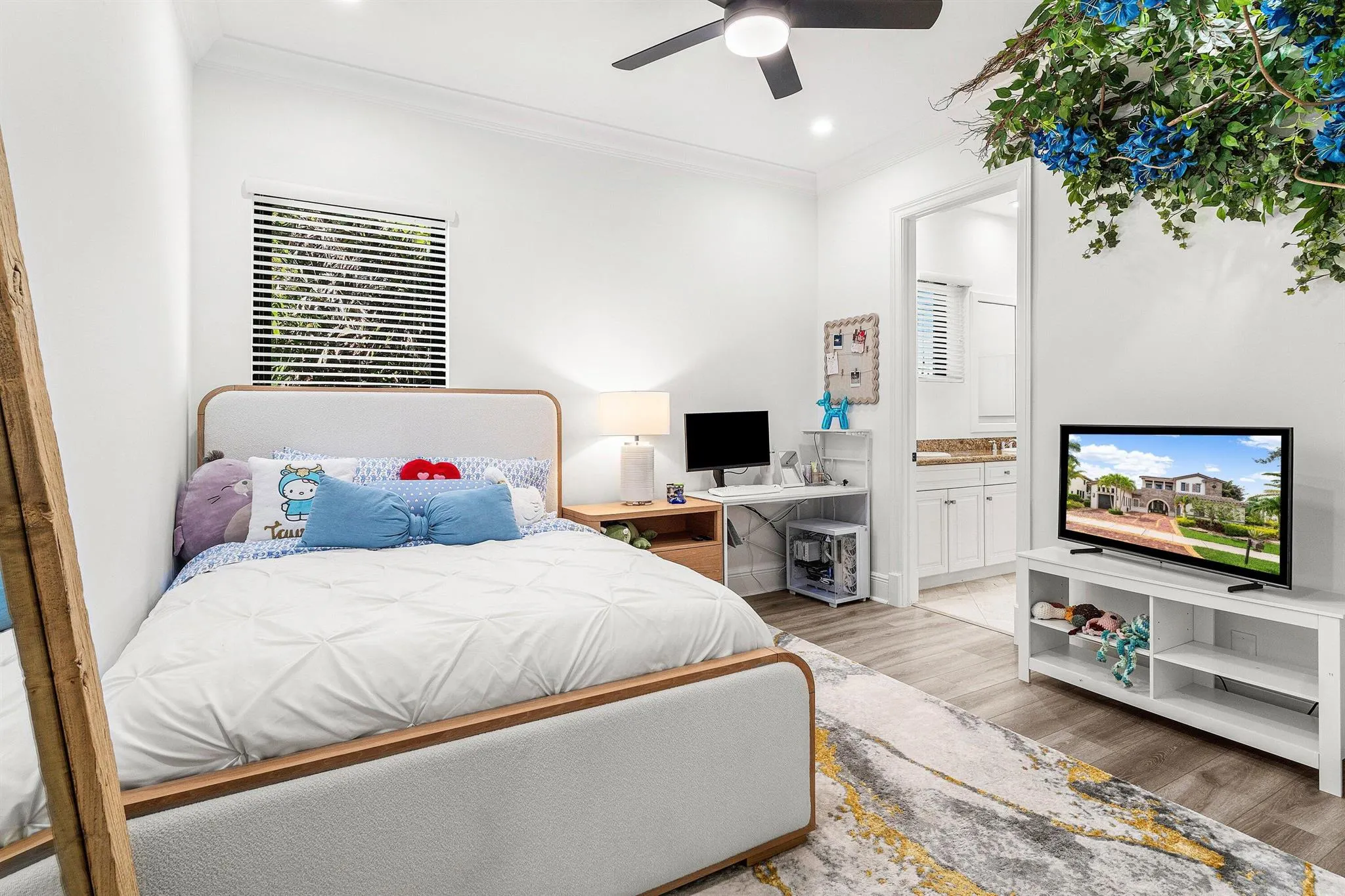 9910 Bay Leaf Court