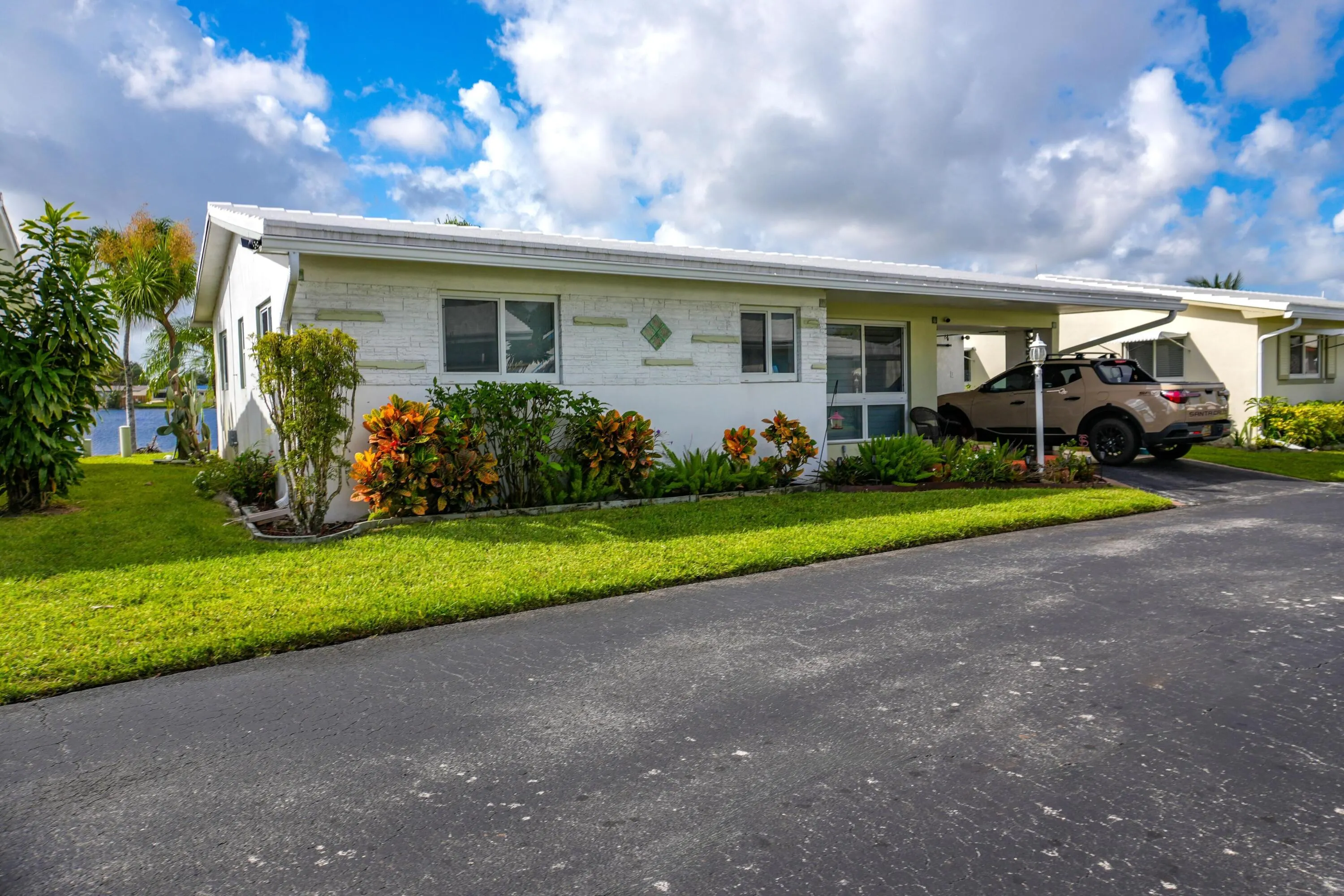 2418 Carlyle Lane, #148
