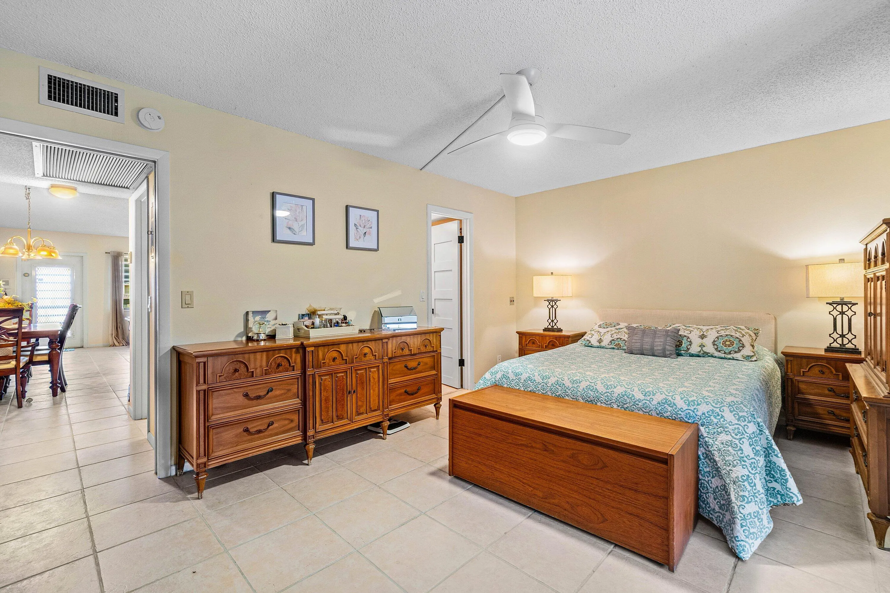 4015 Cambridge A