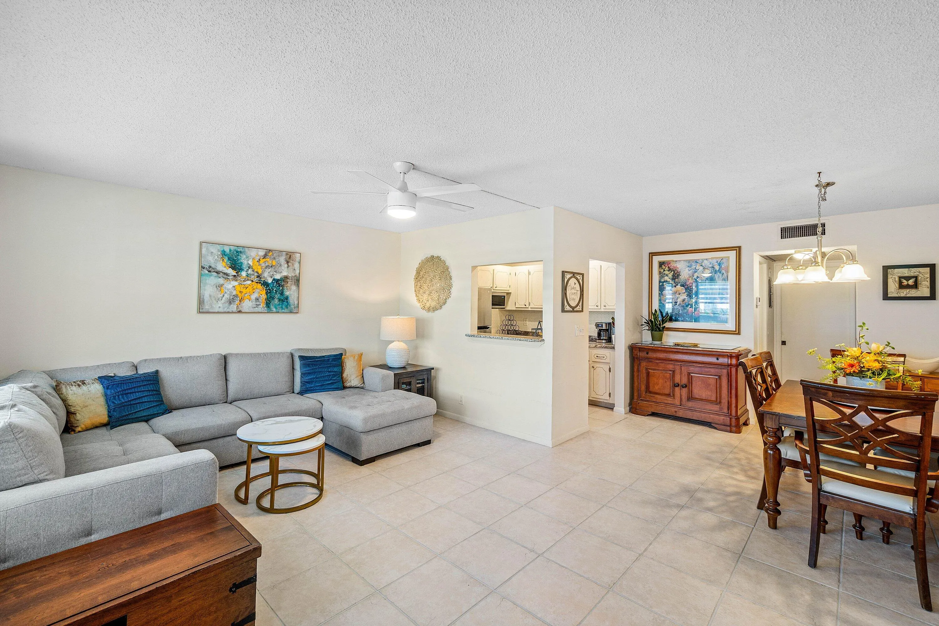 4015 Cambridge A