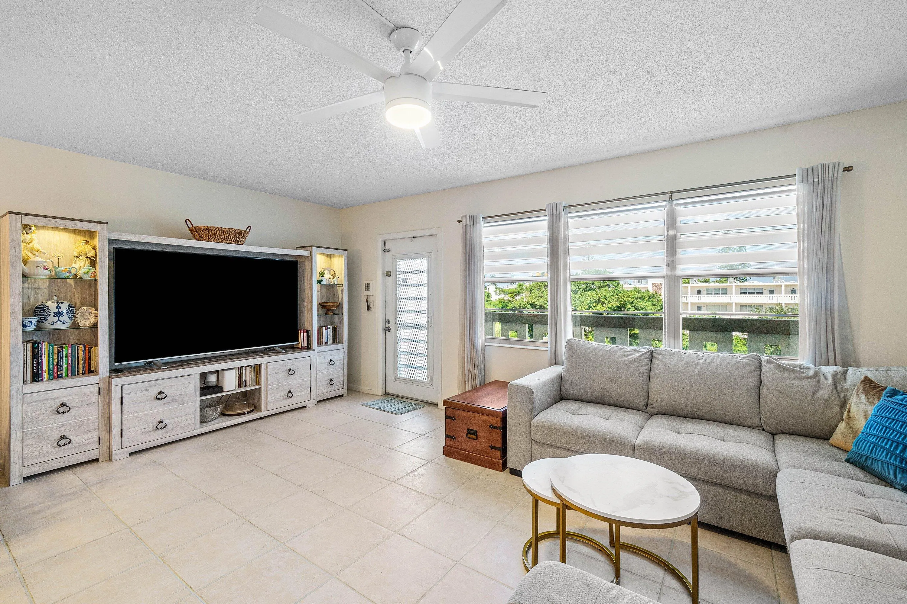 4015 Cambridge A