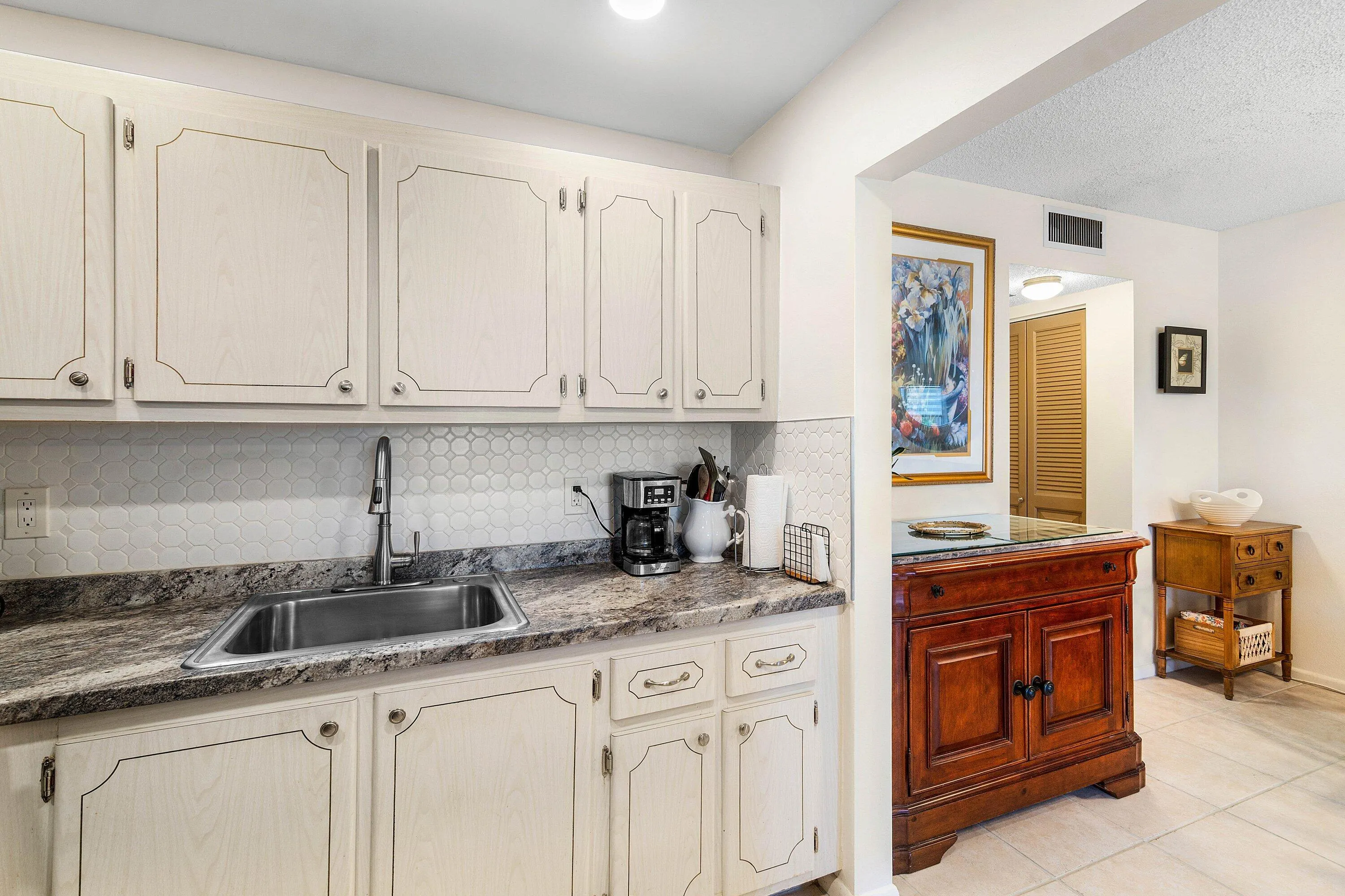 4015 Cambridge A