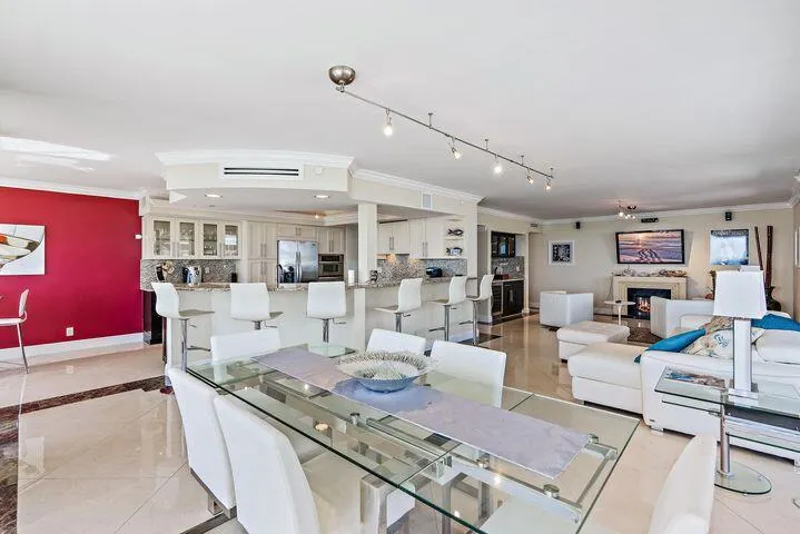 3560 S Ocean Boulevard, #200