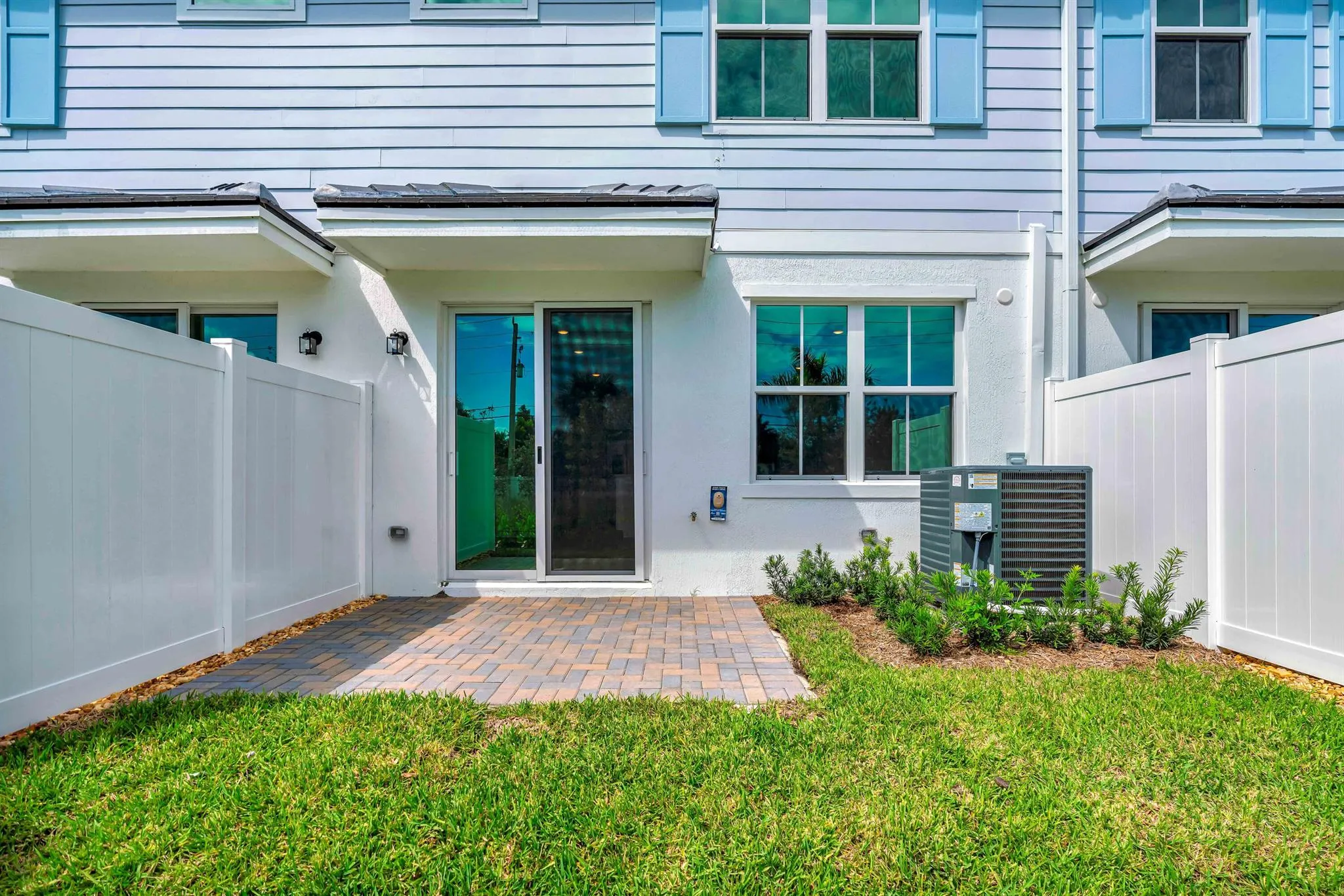 148 SE Birch Terrace