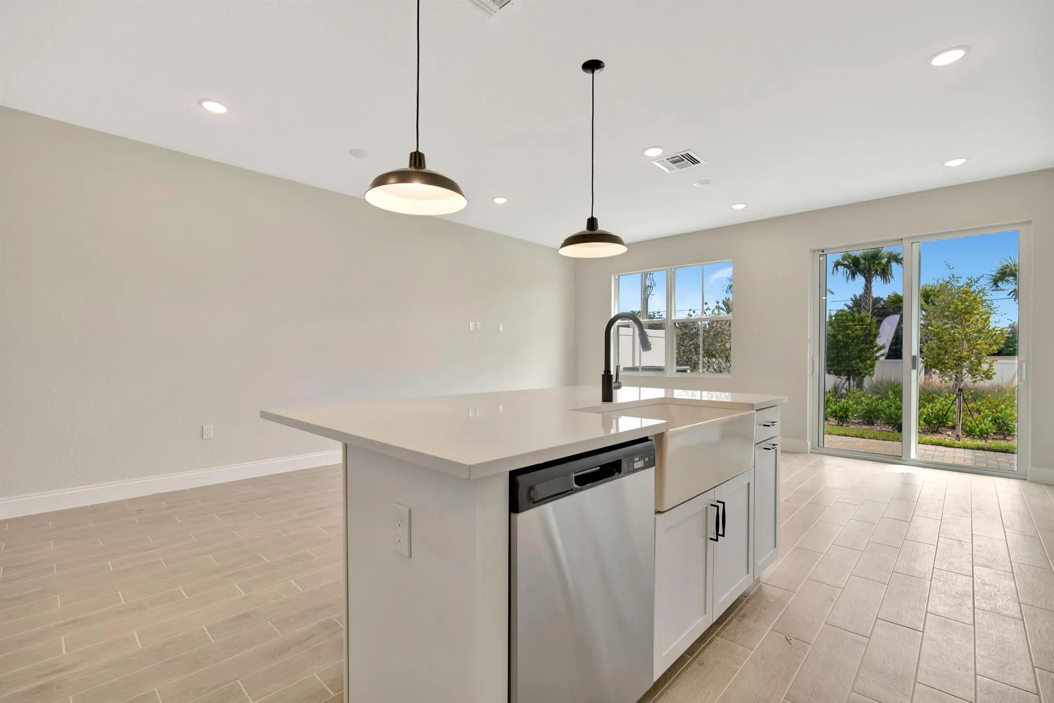 148 SE Birch Terrace