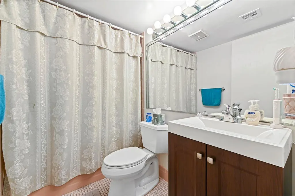 7610 NW 18th Street, #203