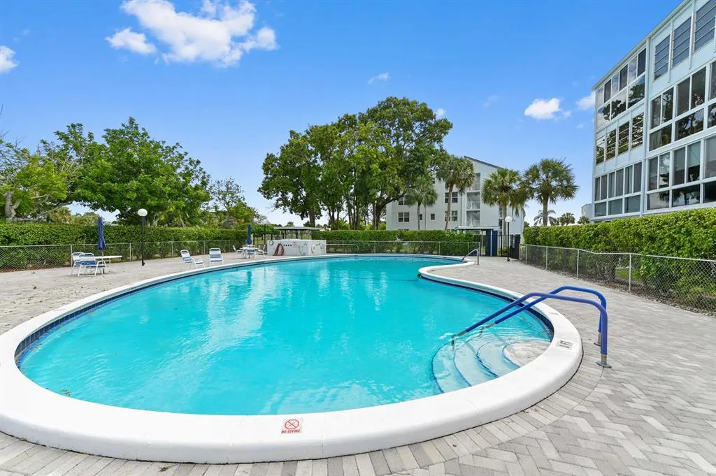 7610 NW 18th Street, #203
