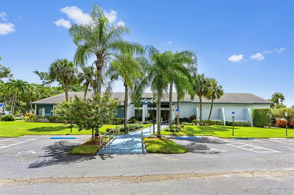 7610 NW 18th Street, #203