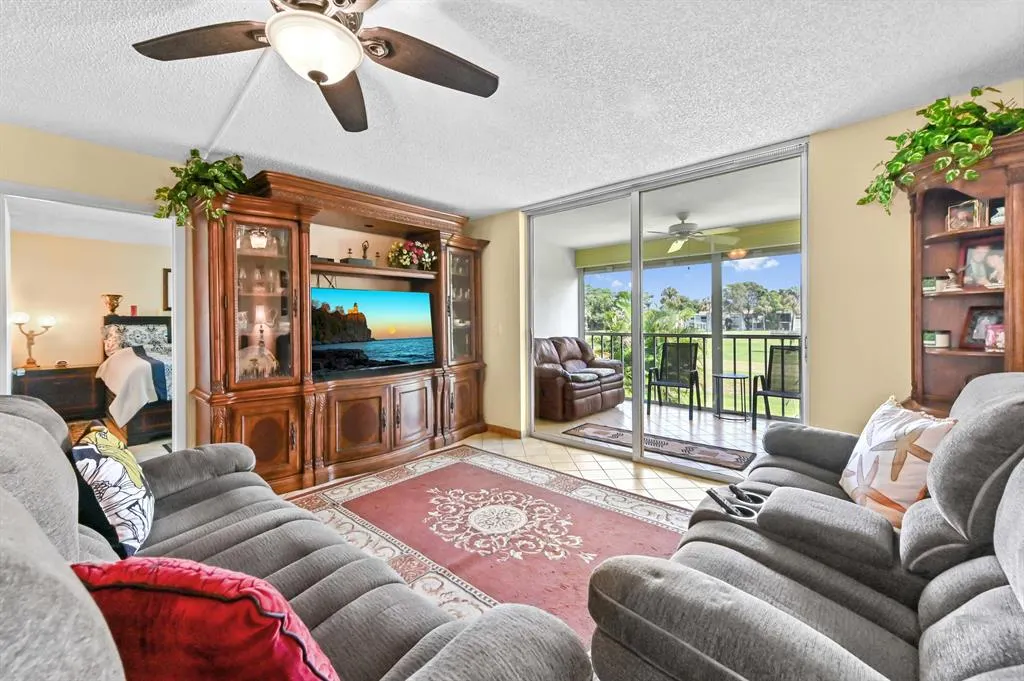 7610 NW 18th Street, #203