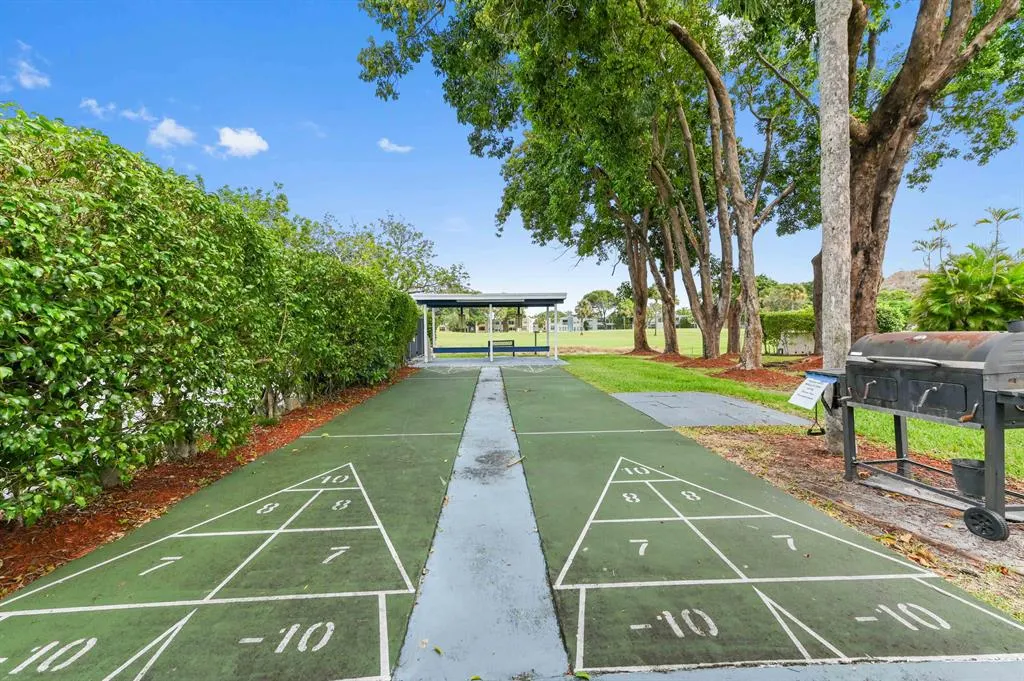 7610 NW 18th Street, #203