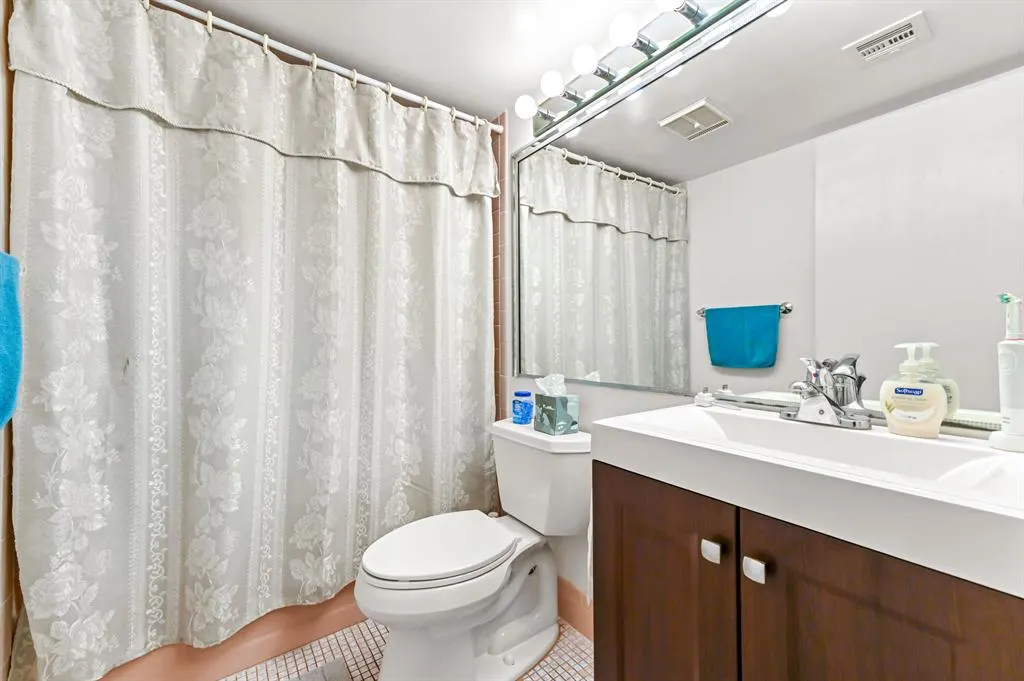 7610 NW 18th Street, #203
