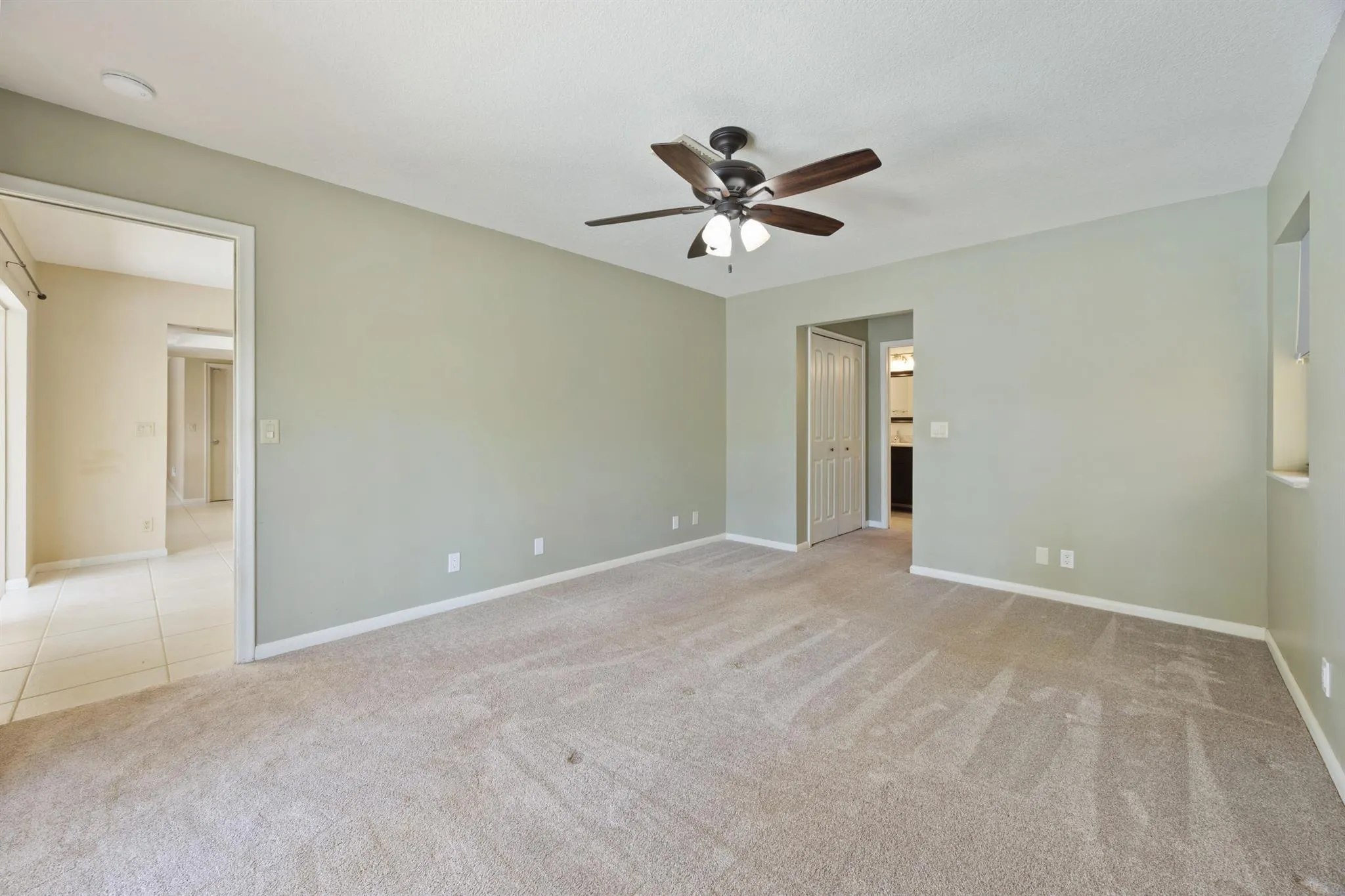 2718 Northside Drive