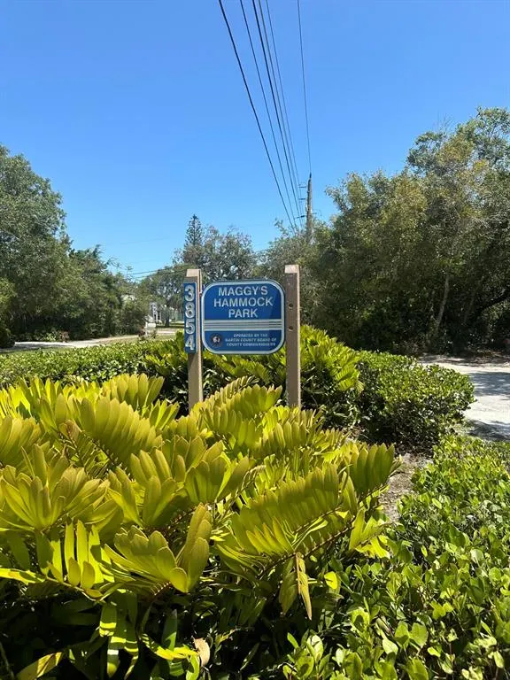 5270 SE Seascape Way, #102