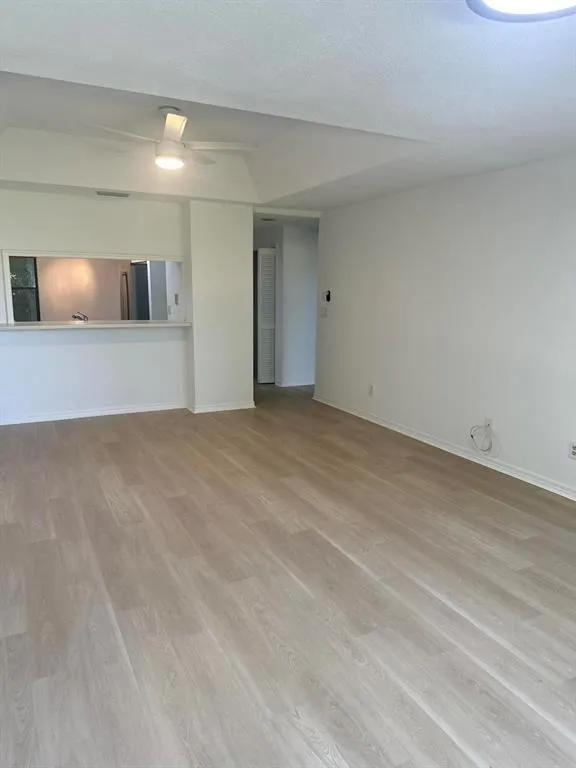 5270 SE Seascape Way, #102