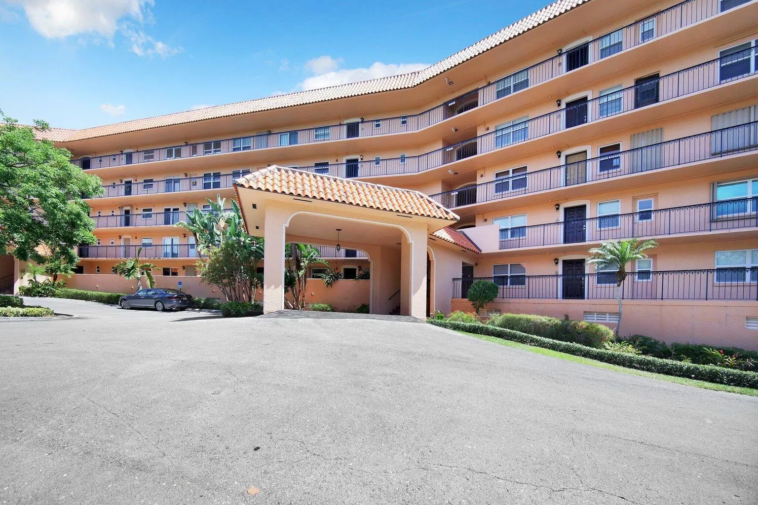 2871 N Ocean Boulevard, #V543