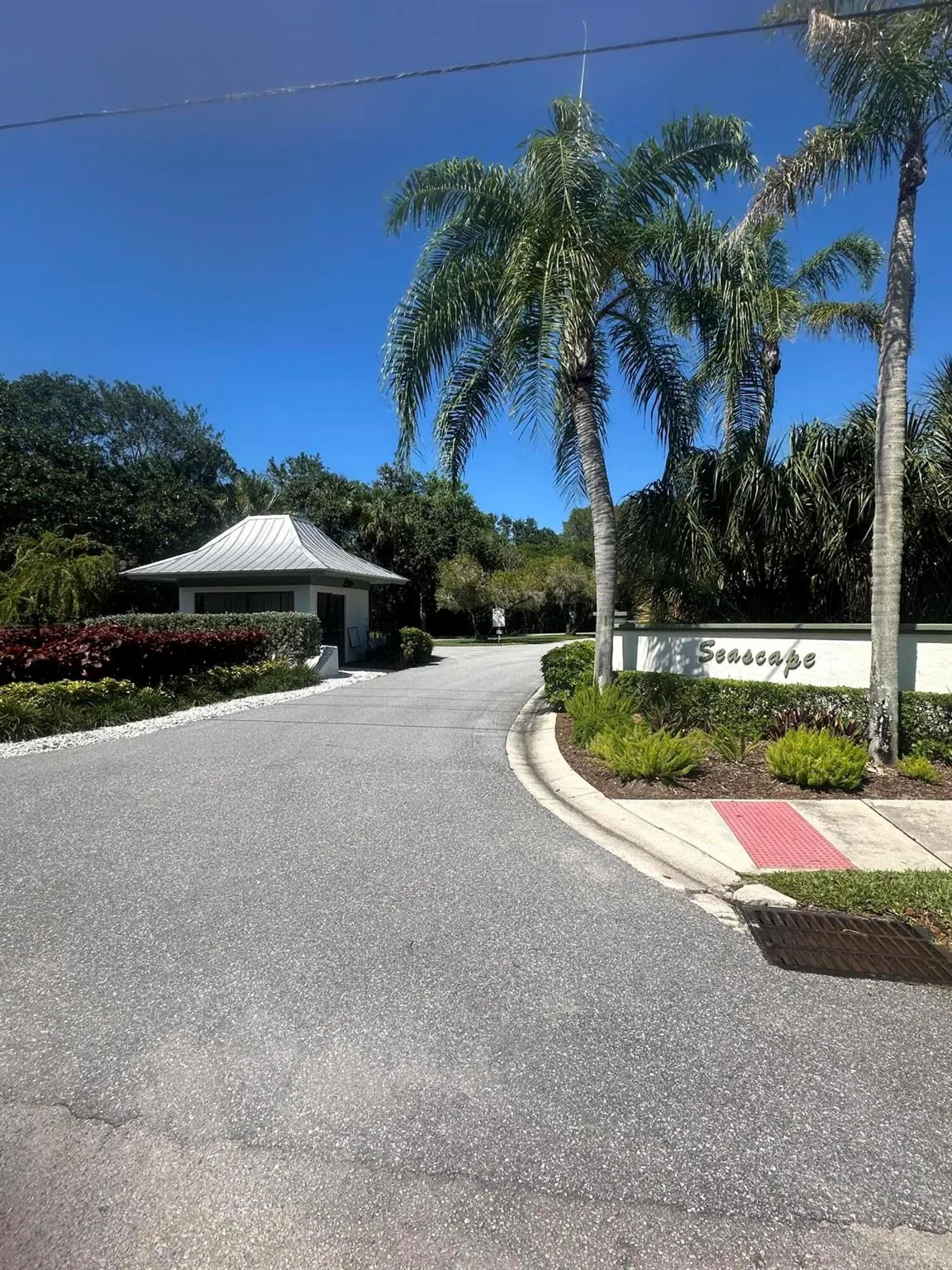 5270 SE Seascape Way, #102