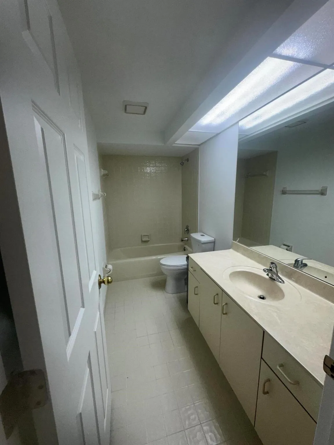 5270 SE Seascape Way, #102