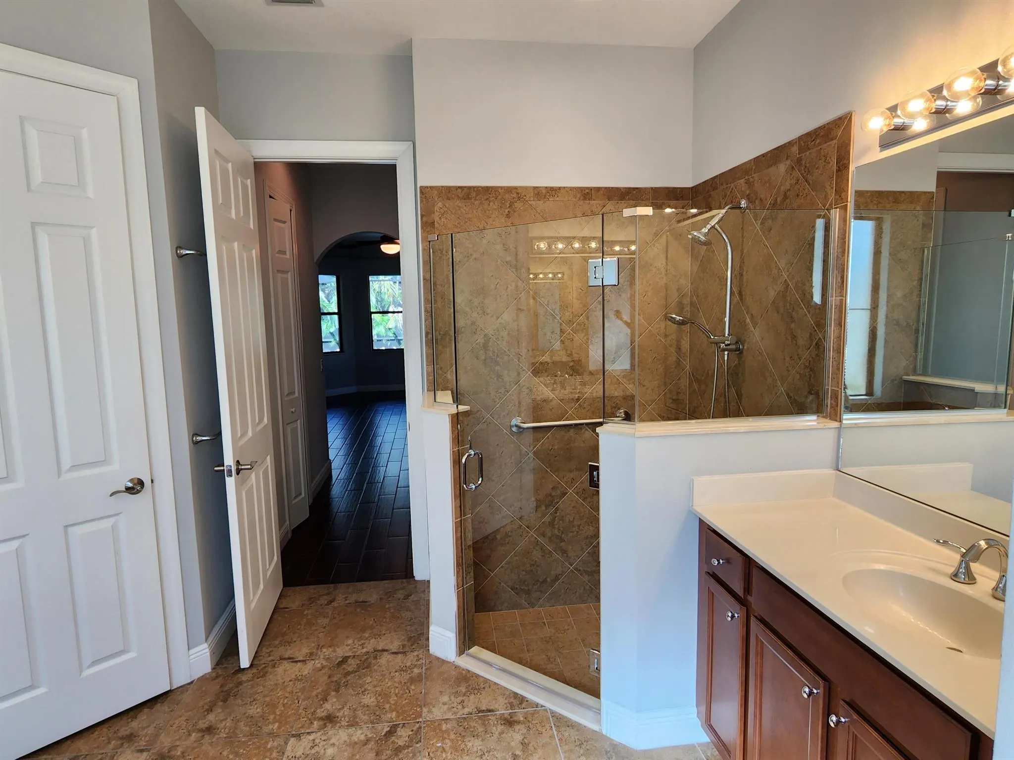 2095 NW Diamond Creek Way