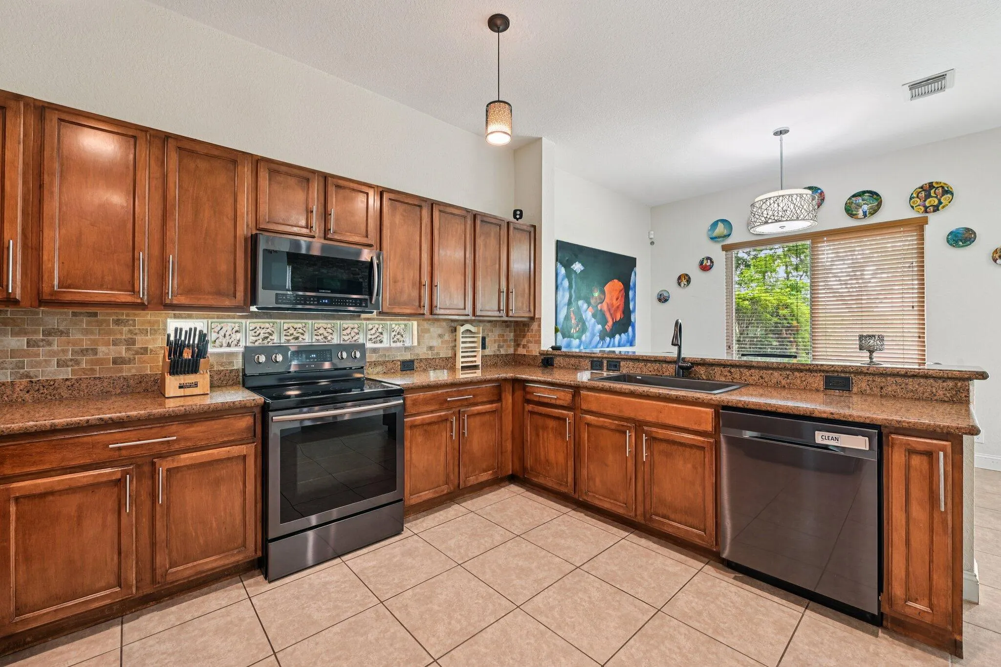 553 Gazetta Way