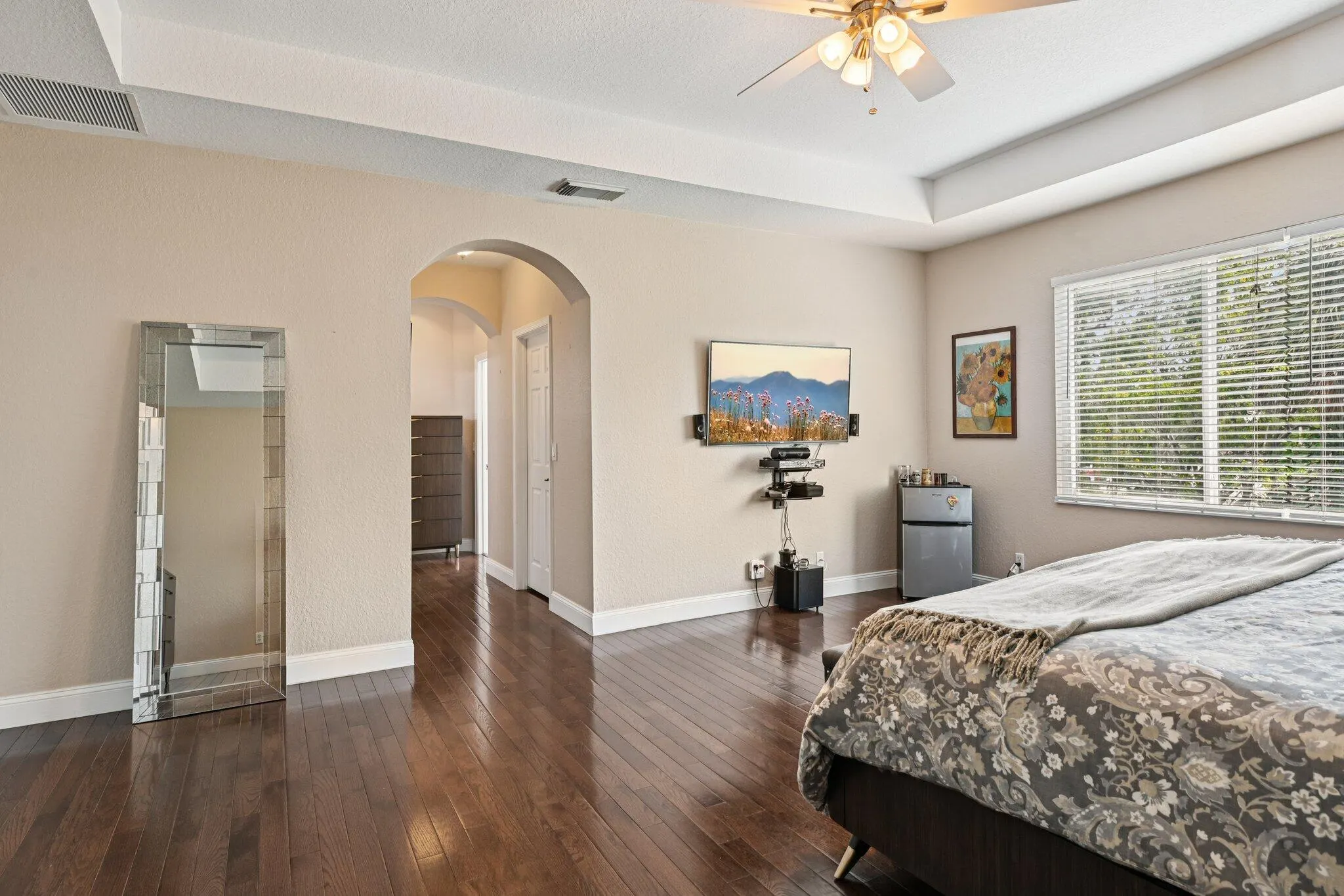 553 Gazetta Way