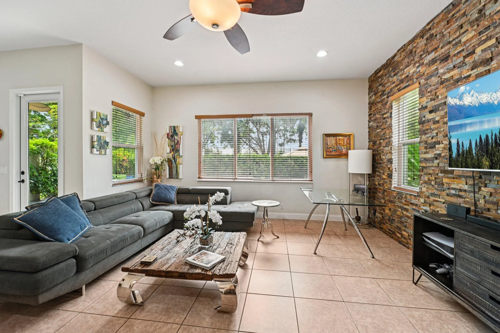 553 Gazetta Way