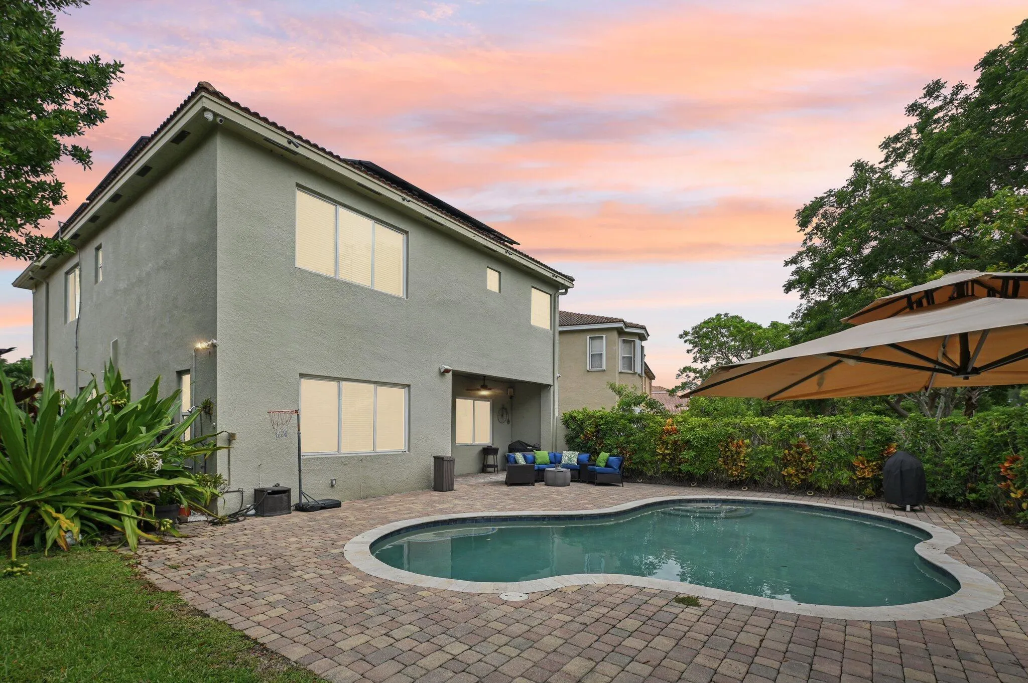 553 Gazetta Way