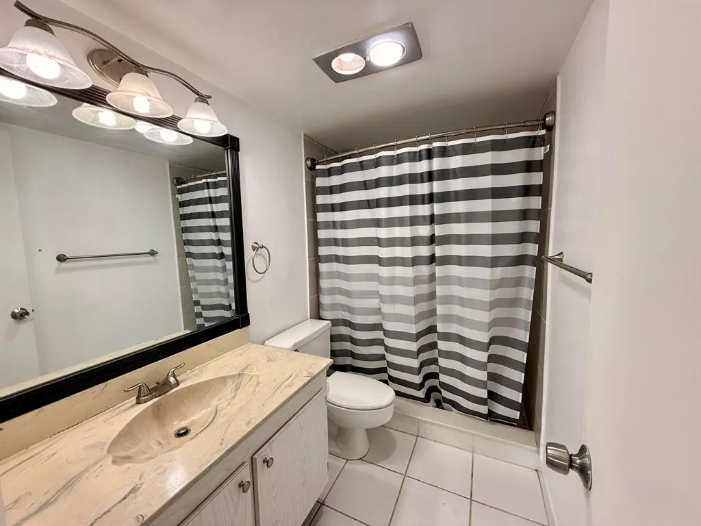 4387 Trevi Court, #304