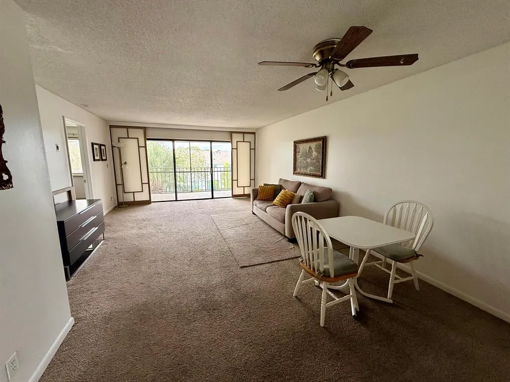 4387 Trevi Court, #304