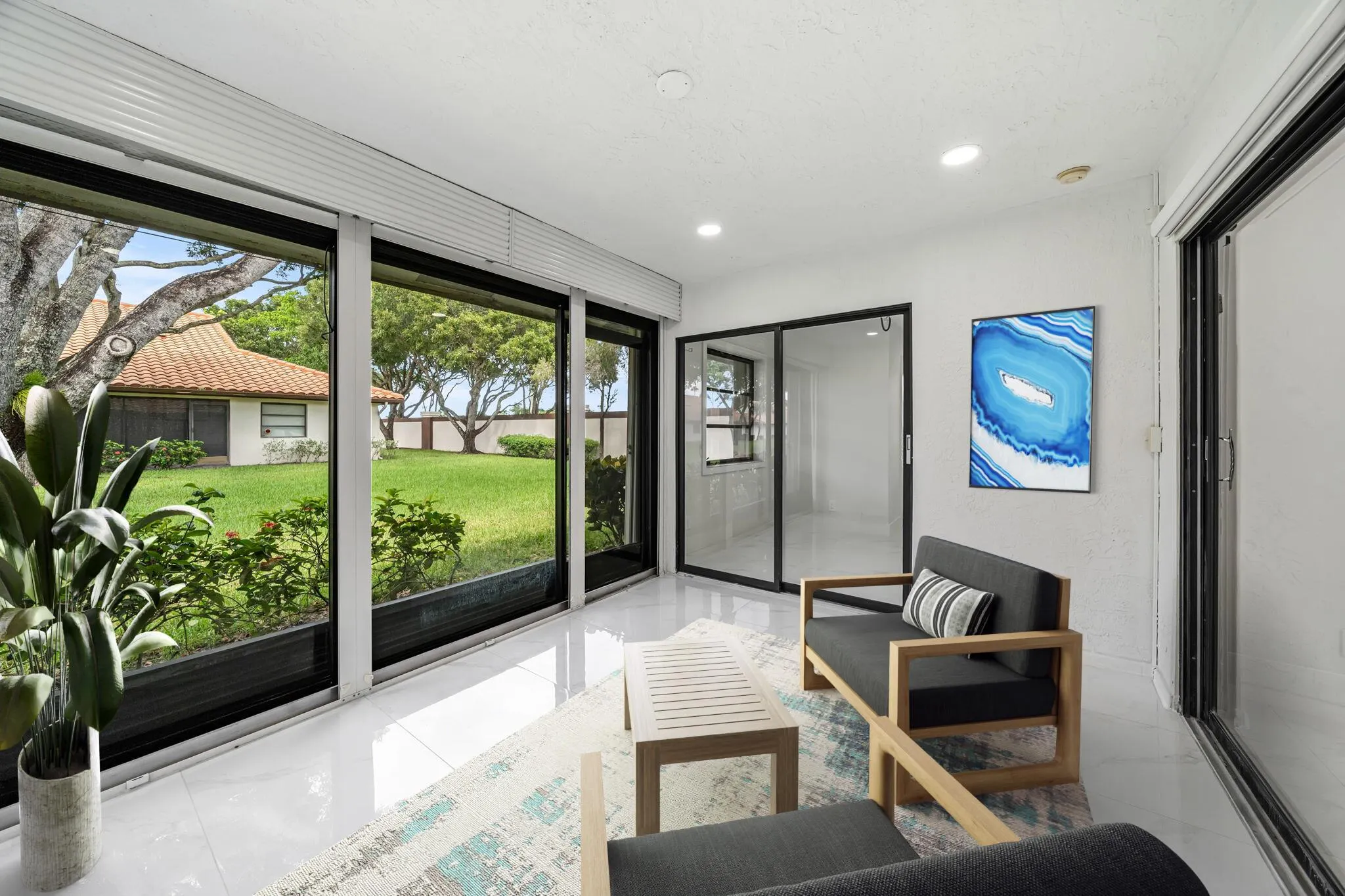 6078 Sunny Pointe Circle