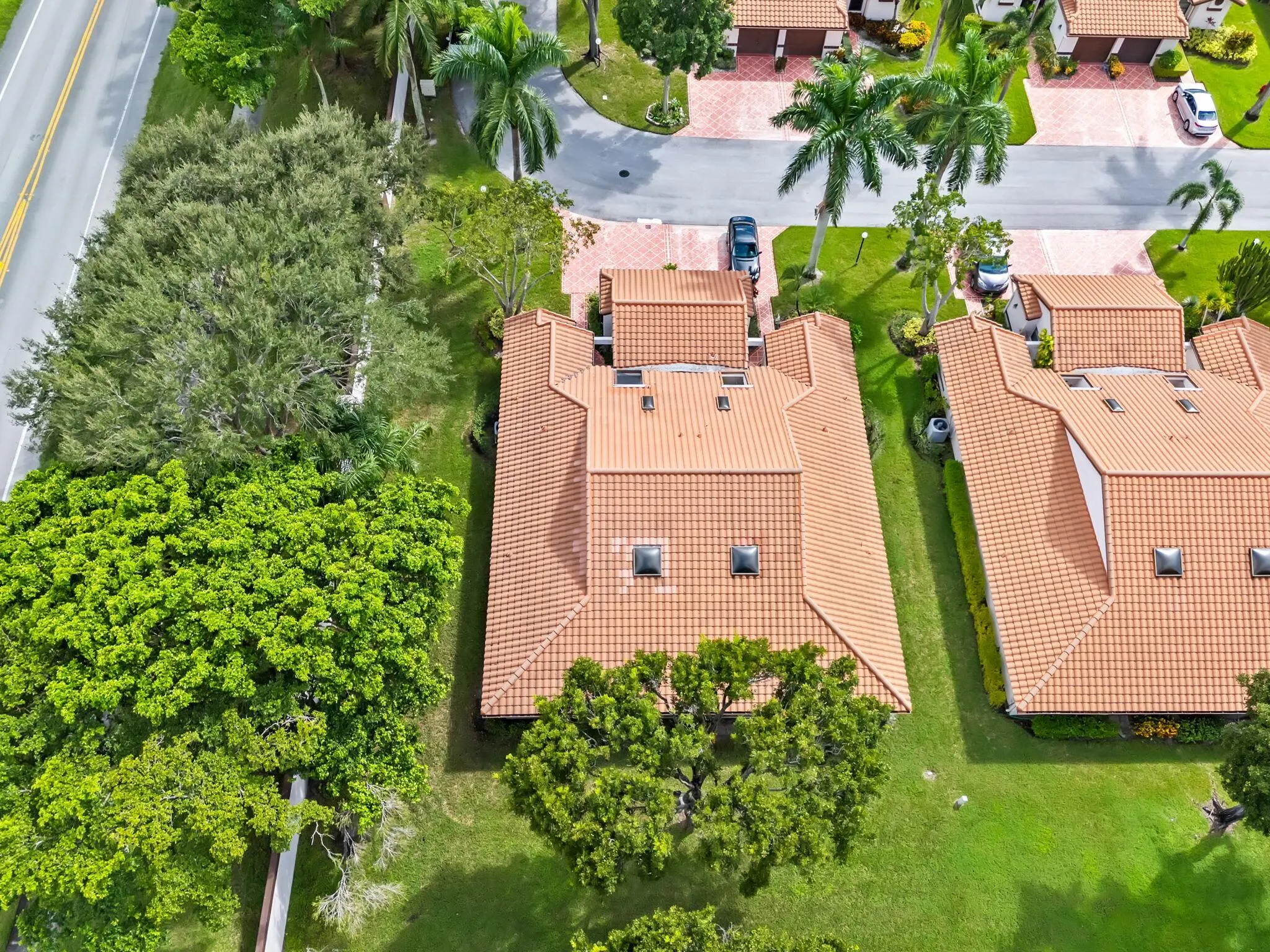6078 Sunny Pointe Circle
