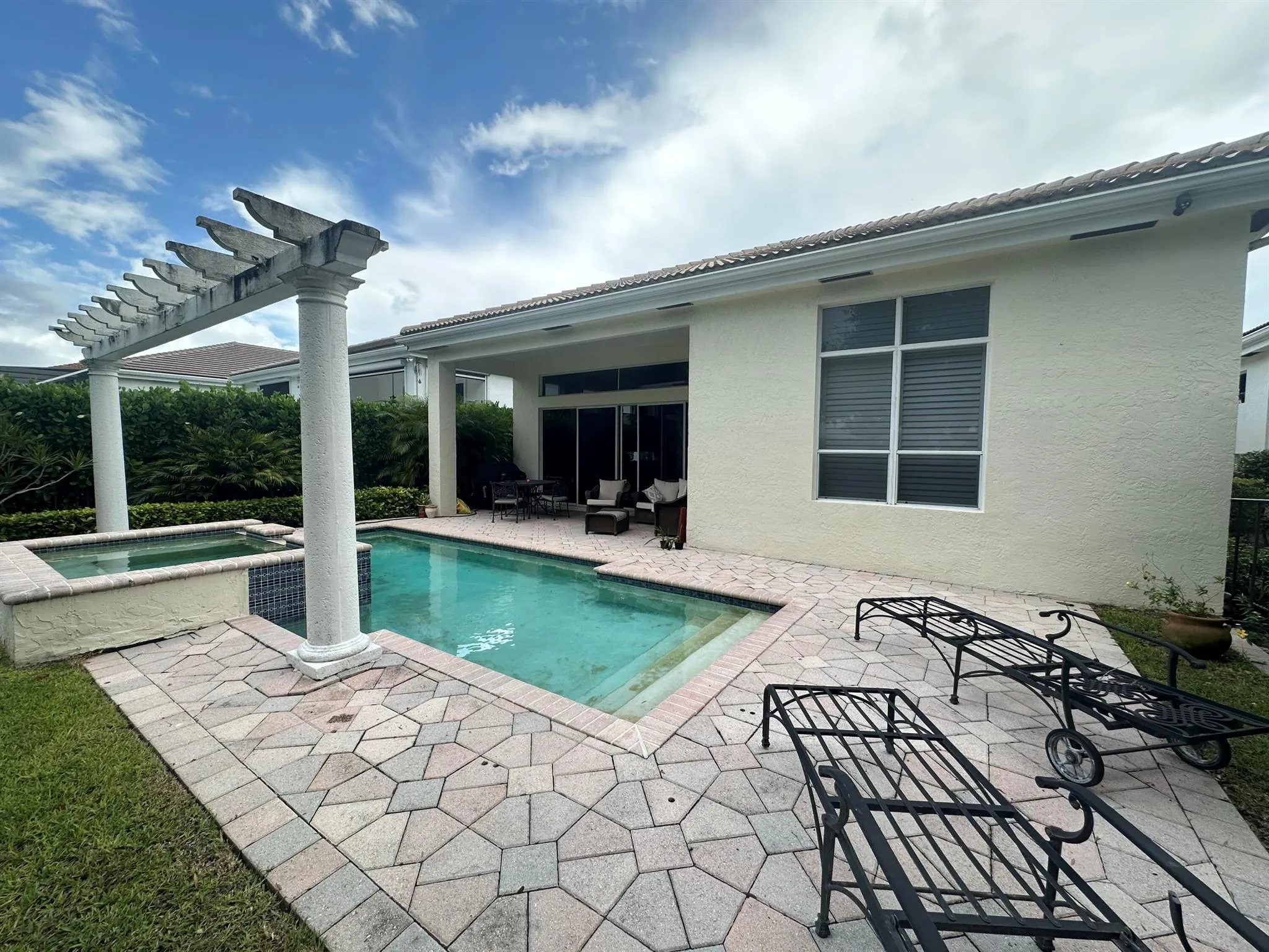 130 Isle Drive