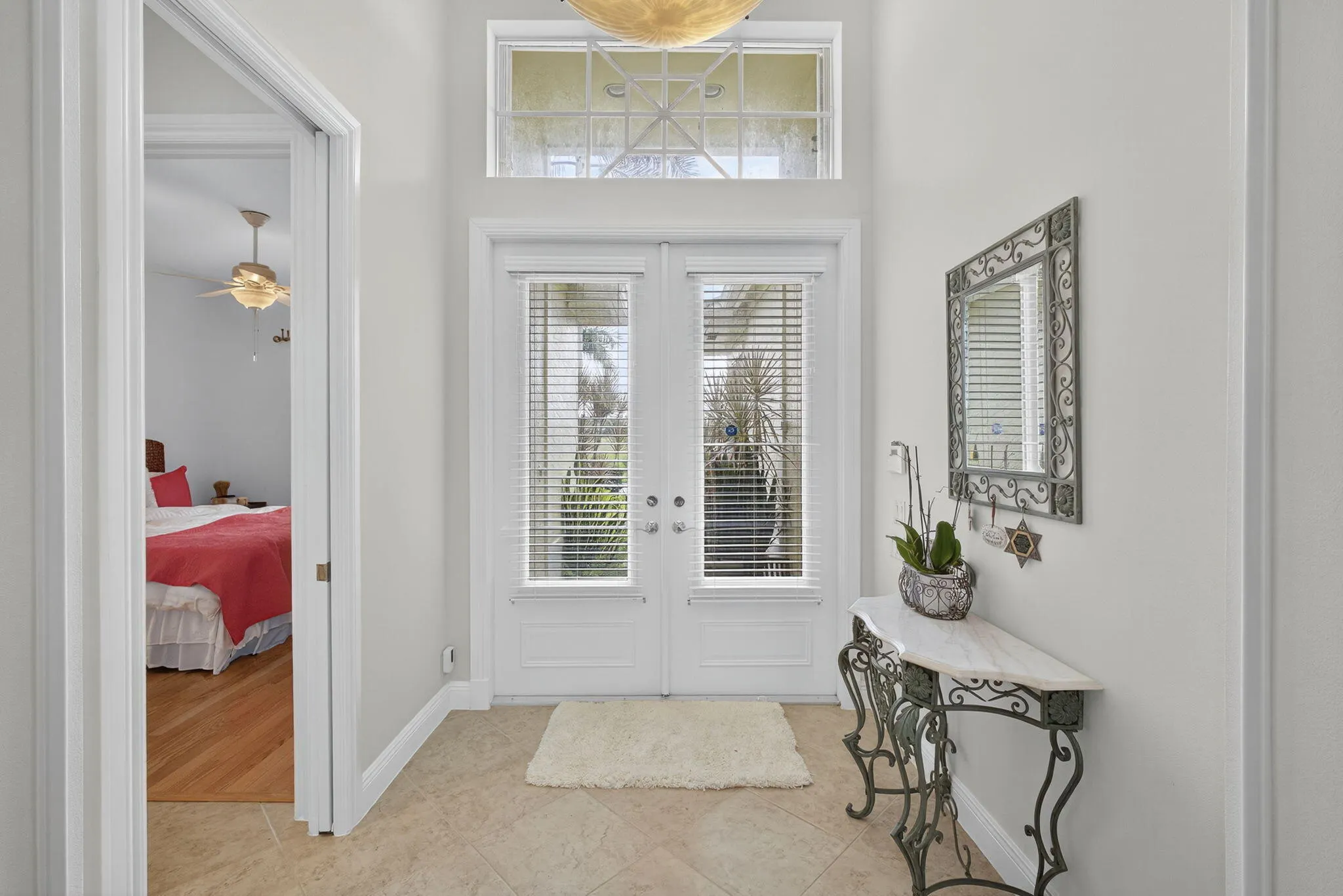 10585 La Strada