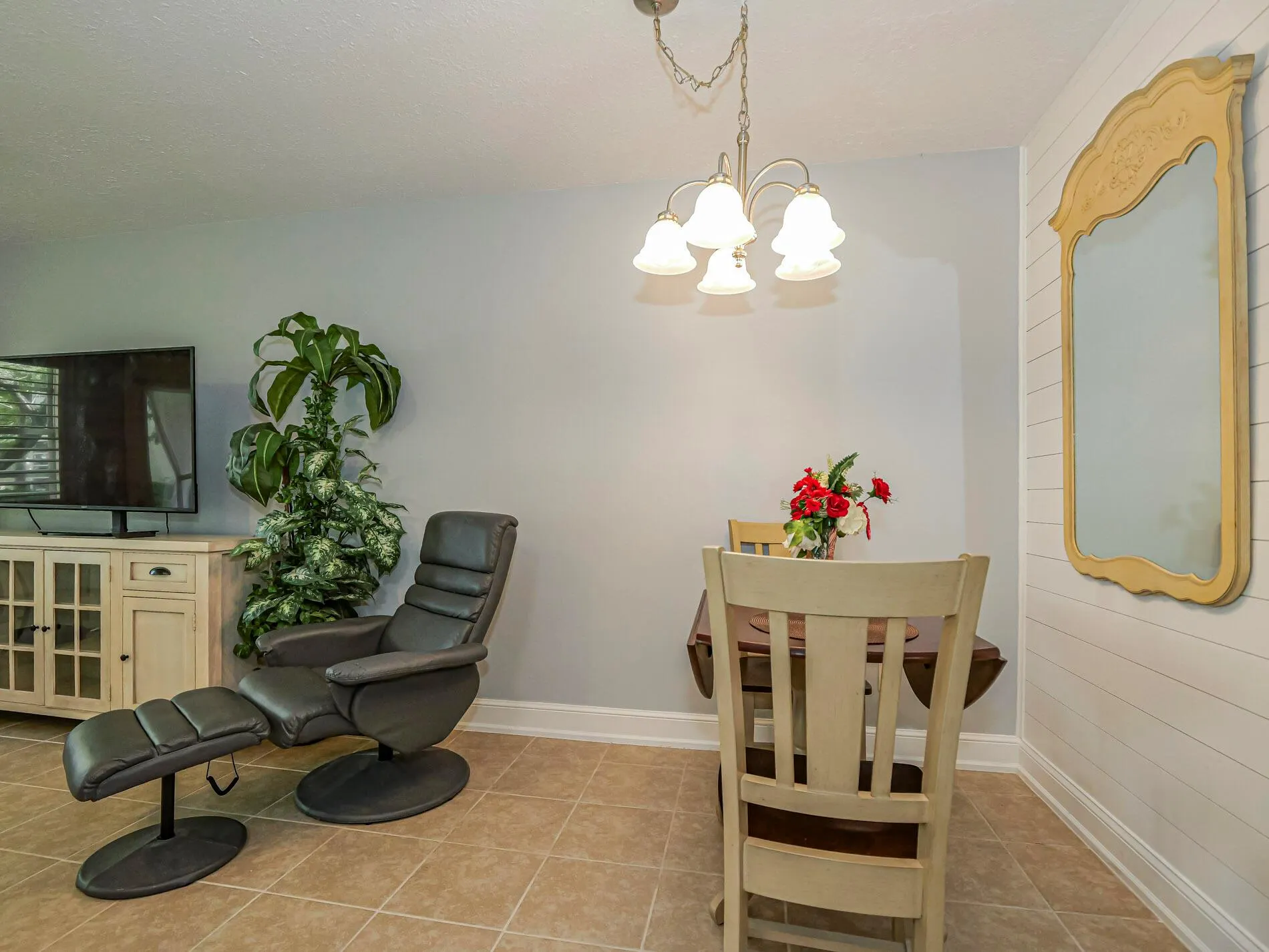 44 Vista Gardens Trail, #104