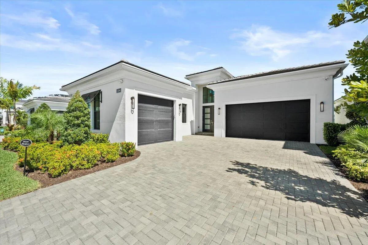 13194 Faberge Place