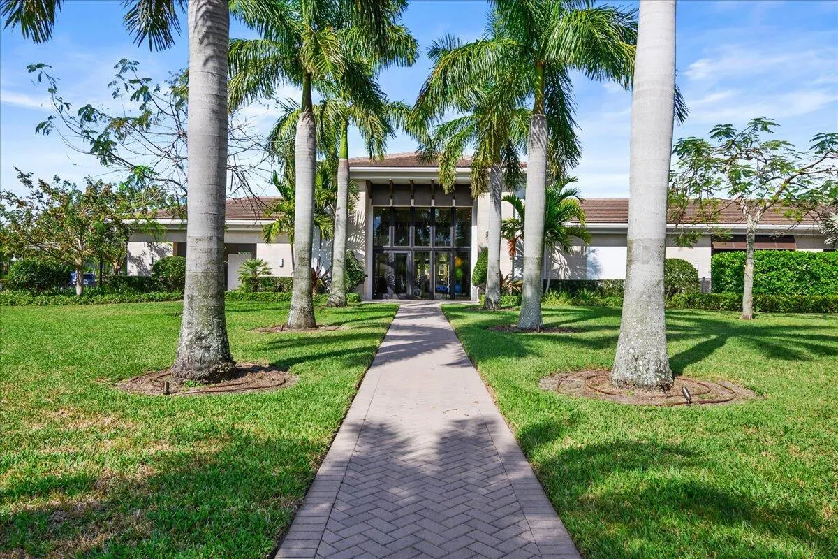 13194 Faberge Place