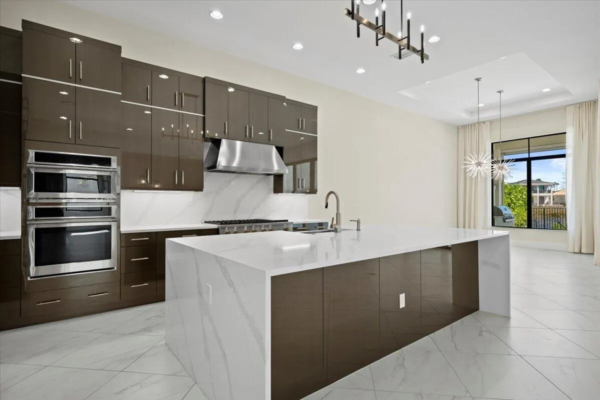 13194 Faberge Place