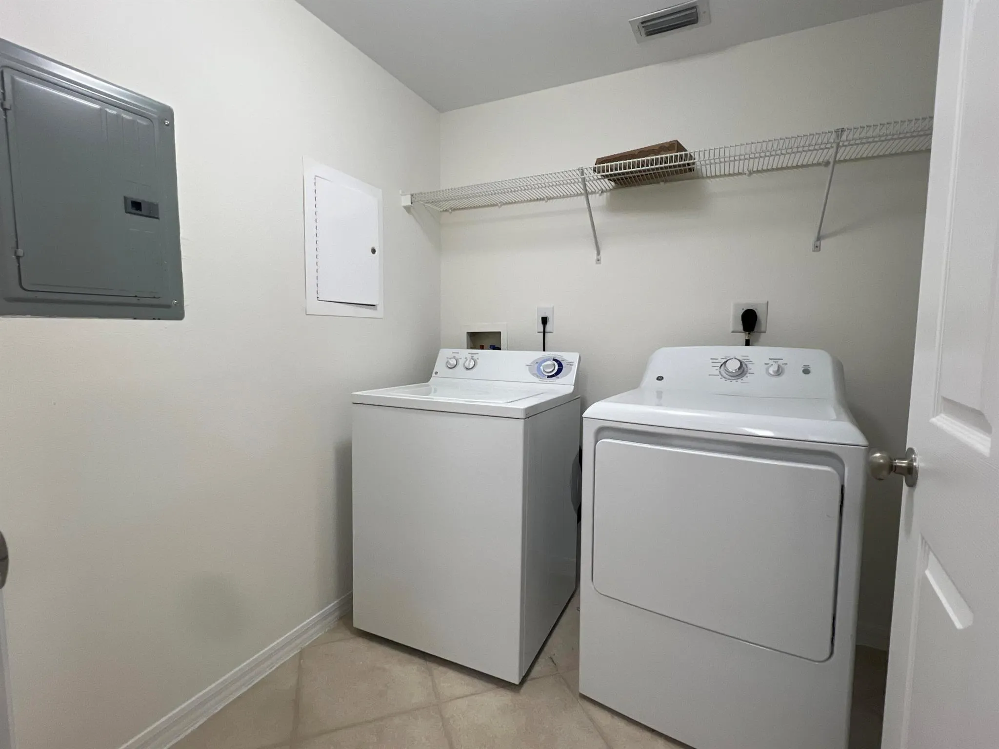 6410 Emerald Dunes Drive, #307