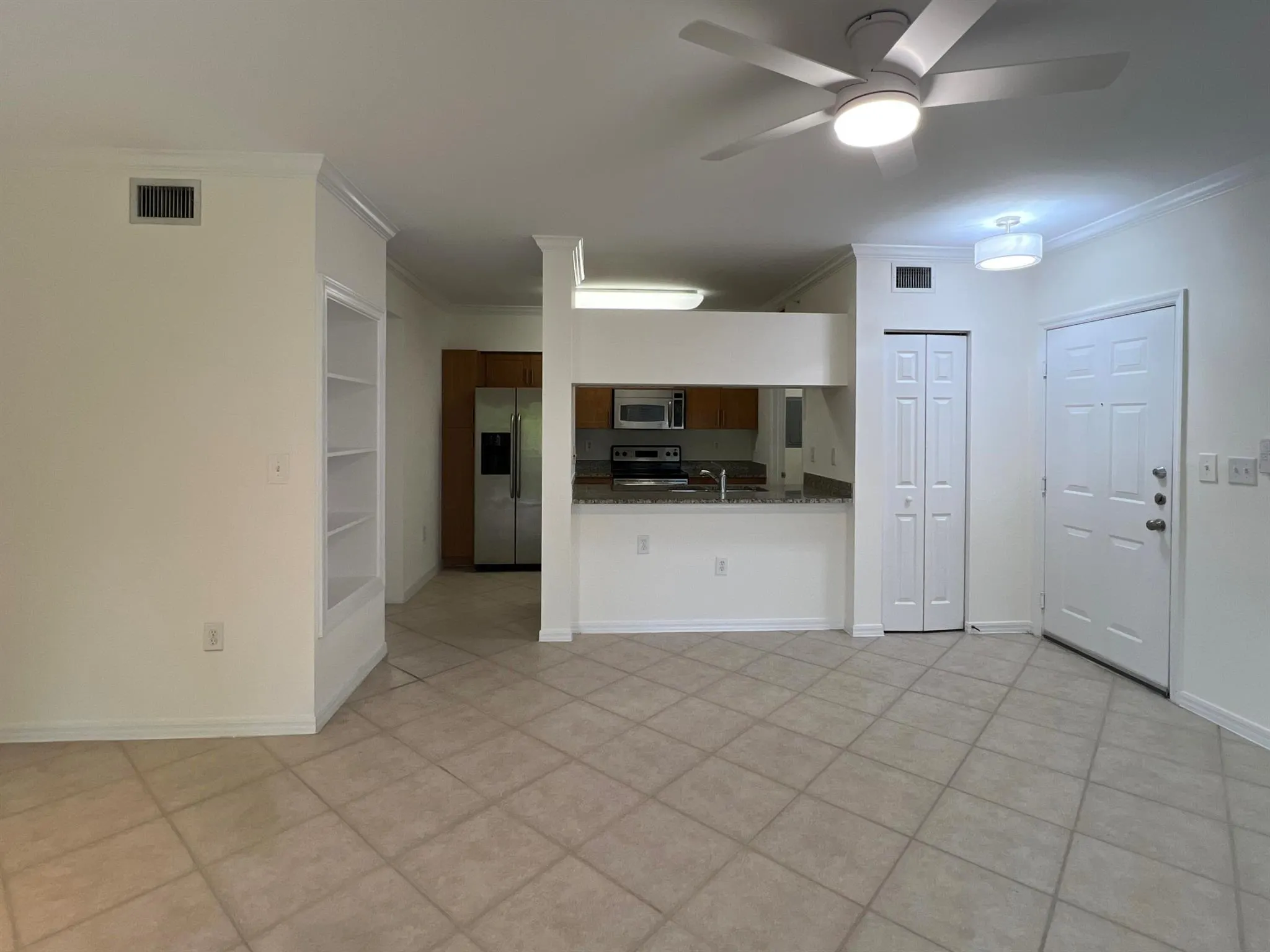 6410 Emerald Dunes Drive, #307