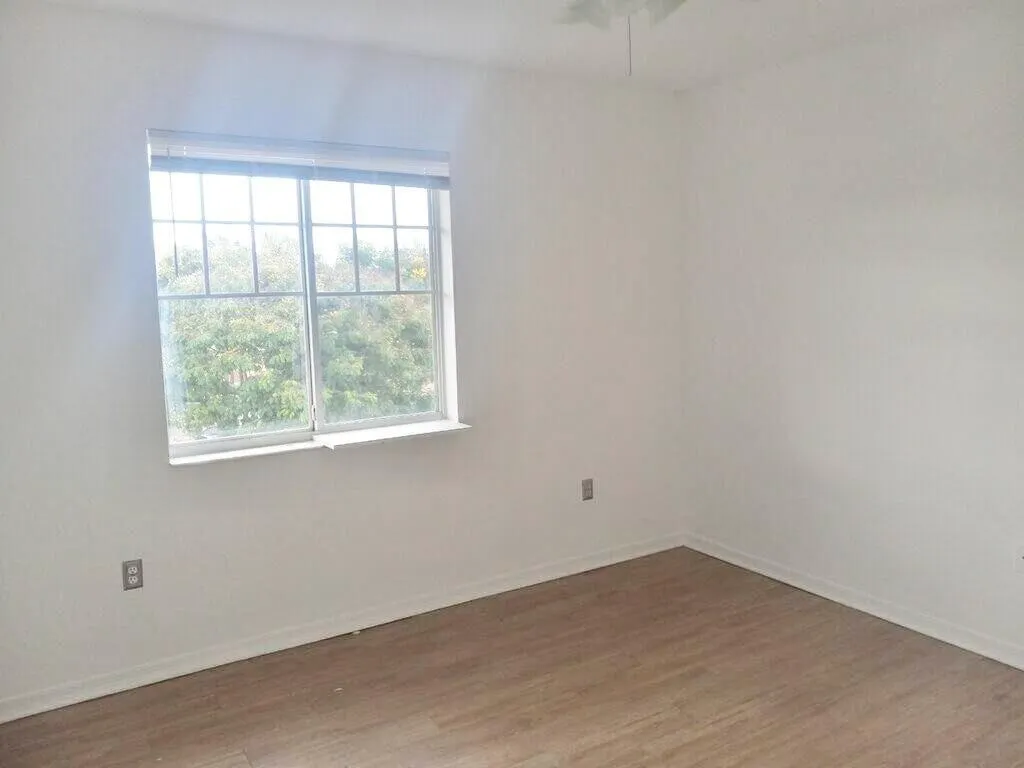 6450 Emerald Dunes Drive, #301