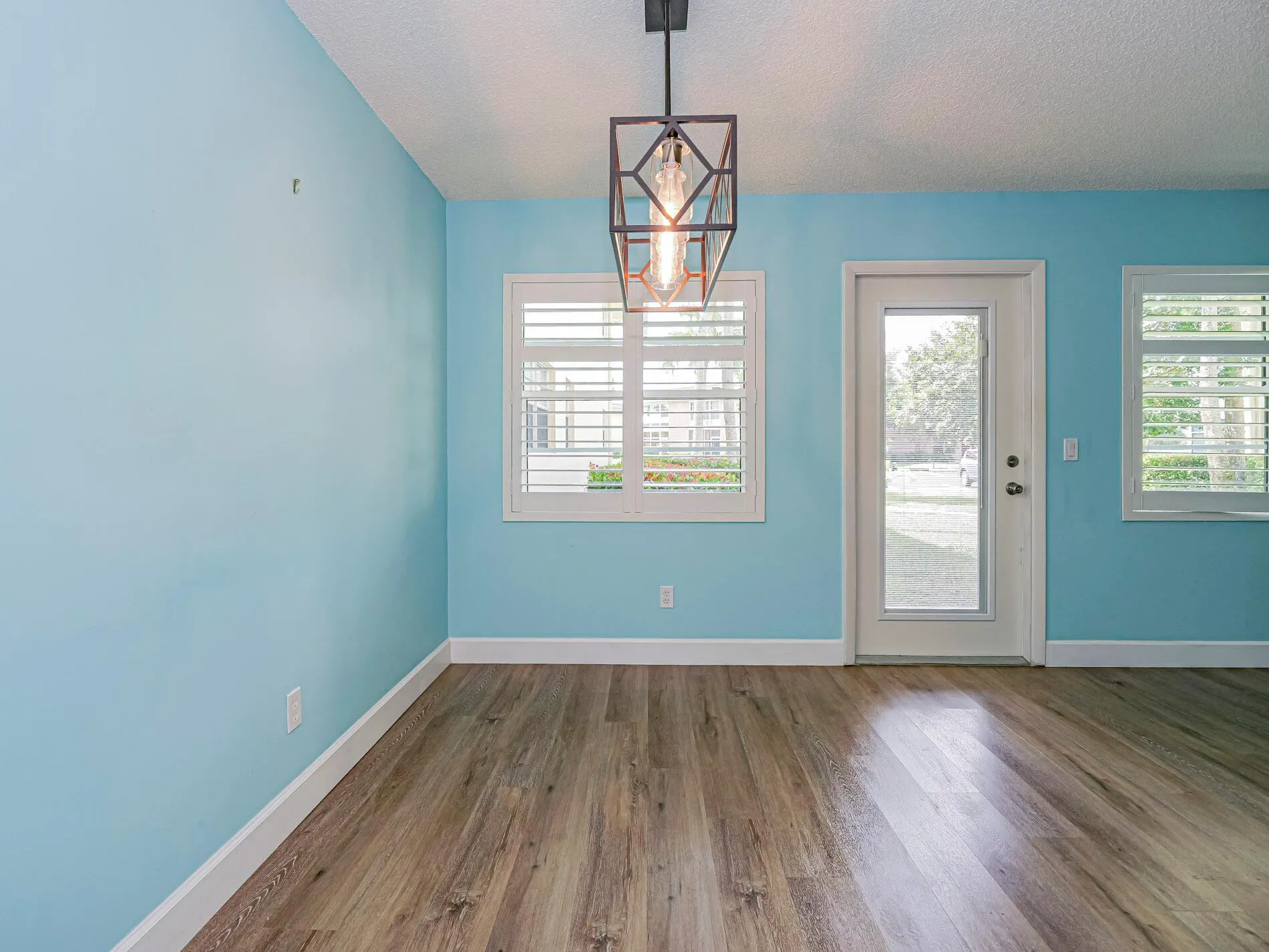 28 Vista Gardens Trail, #105