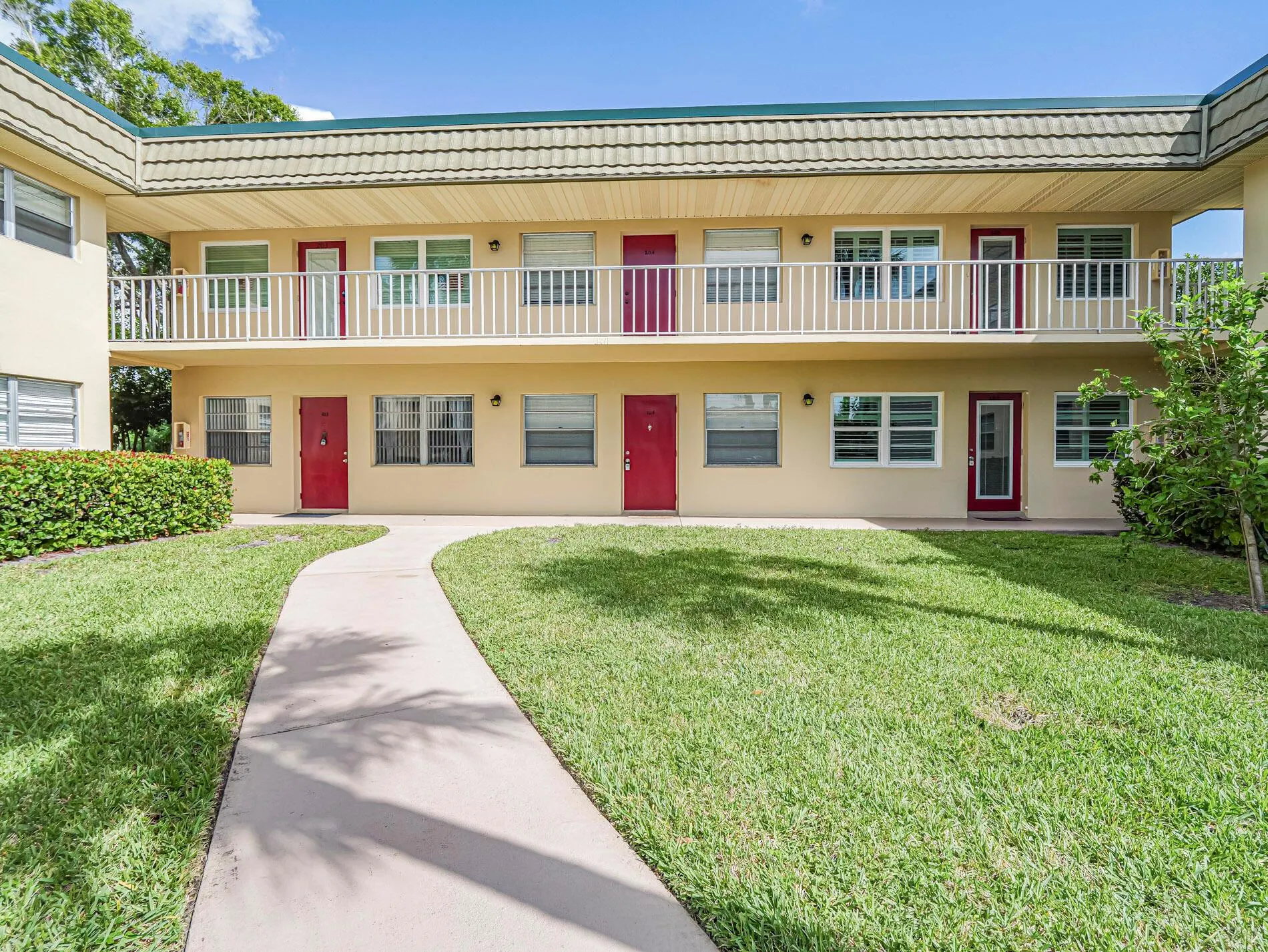 28 Vista Gardens Trail, #105