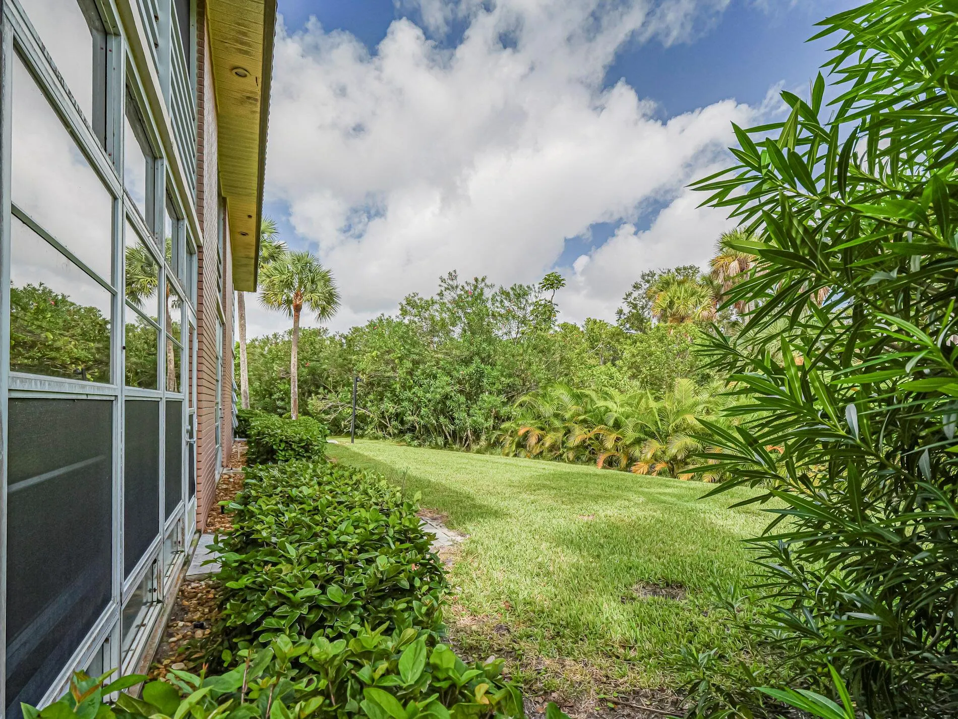 28 Vista Gardens Trail, #105